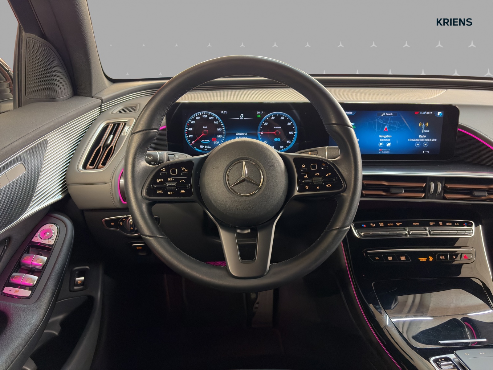 MERCEDES-BENZ EQC 400 4M - EQ Star / DISTRONIC / 360 Grad Kamera-image-11