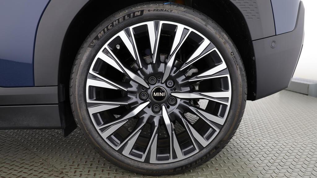 MINI Aceman E-image-9