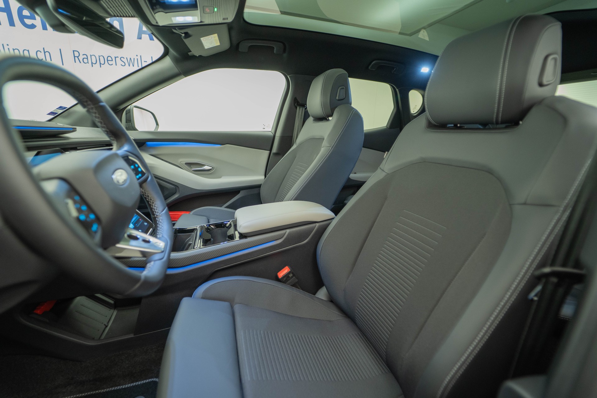 FORD Capri Extended Range Premium-image-7