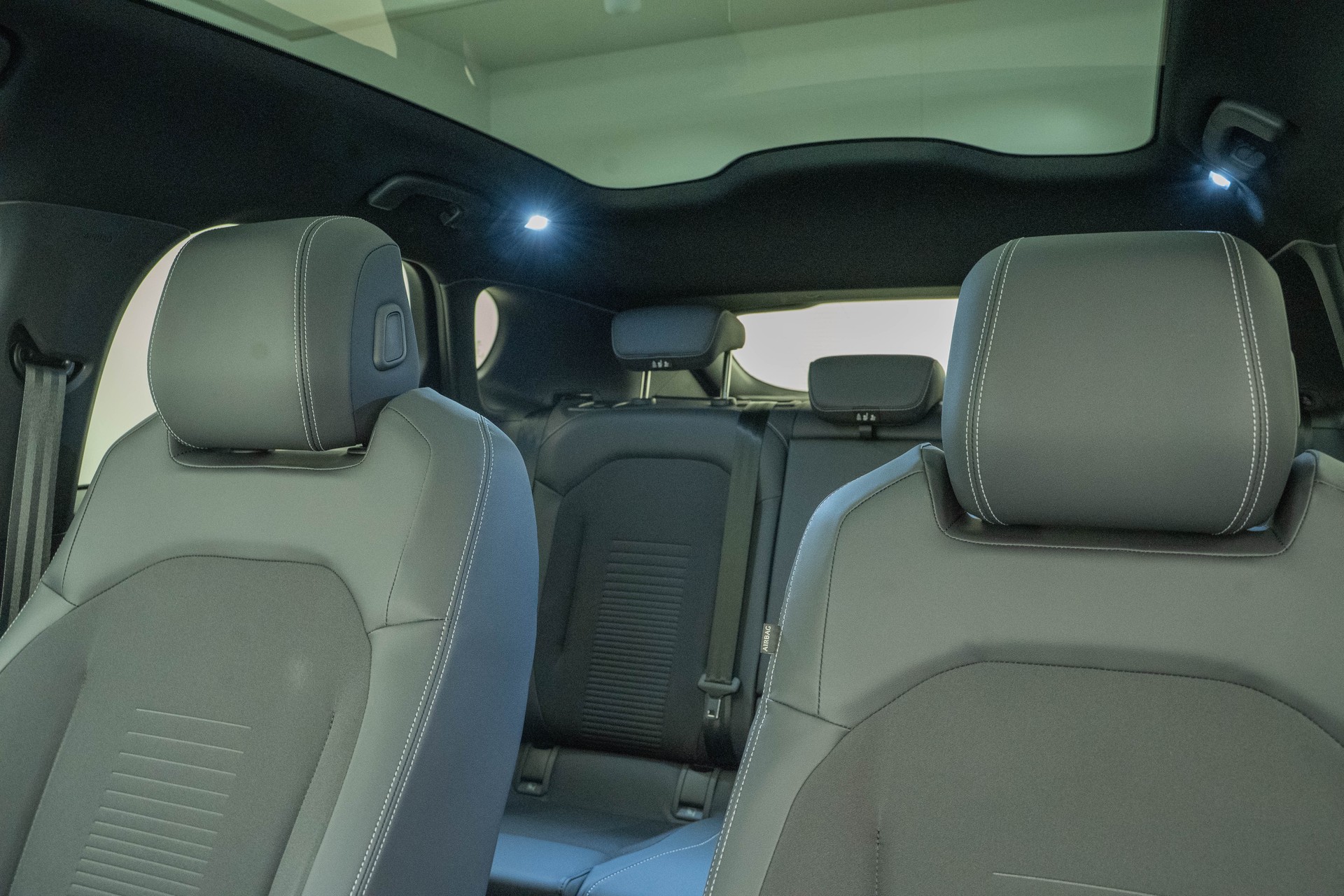 FORD Capri Extended Range Premium-image-9