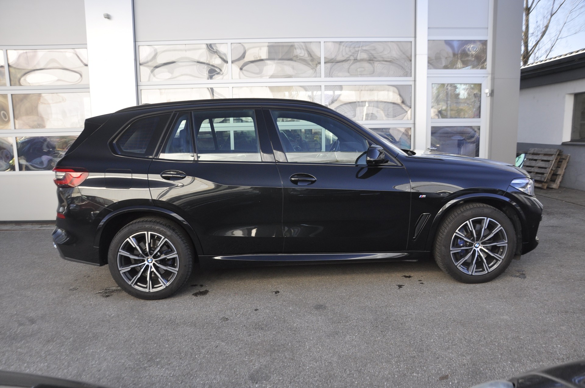BMW X5 xDrive 48V 30d M Sport Steptronic-image-1