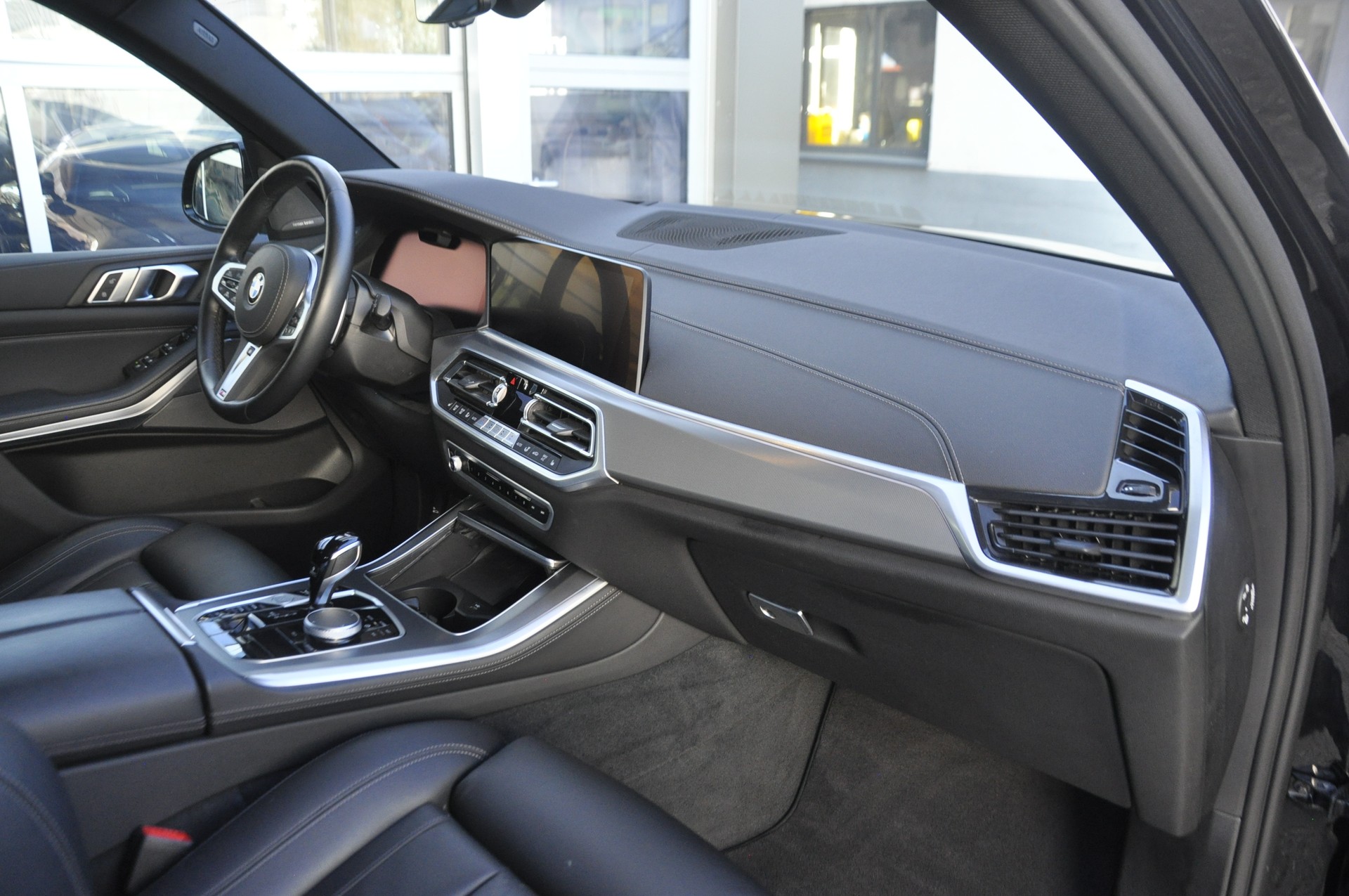 BMW X5 xDrive 48V 30d M Sport Steptronic-image-7