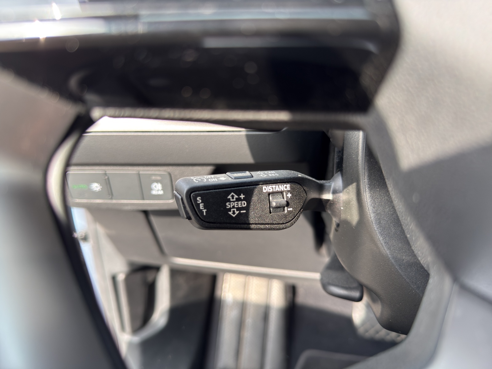 AUDI Q4 e-tron 35-image-16
