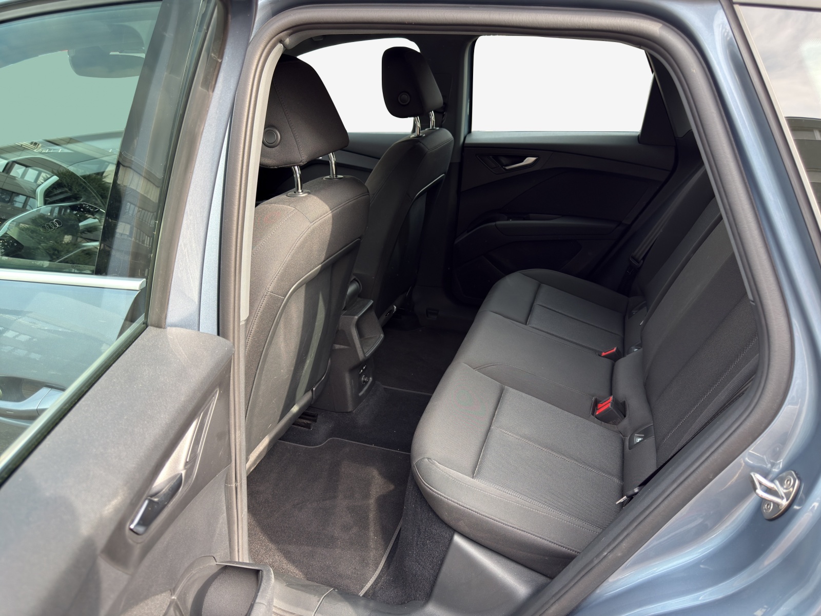 AUDI Q4 e-tron 35-image-12