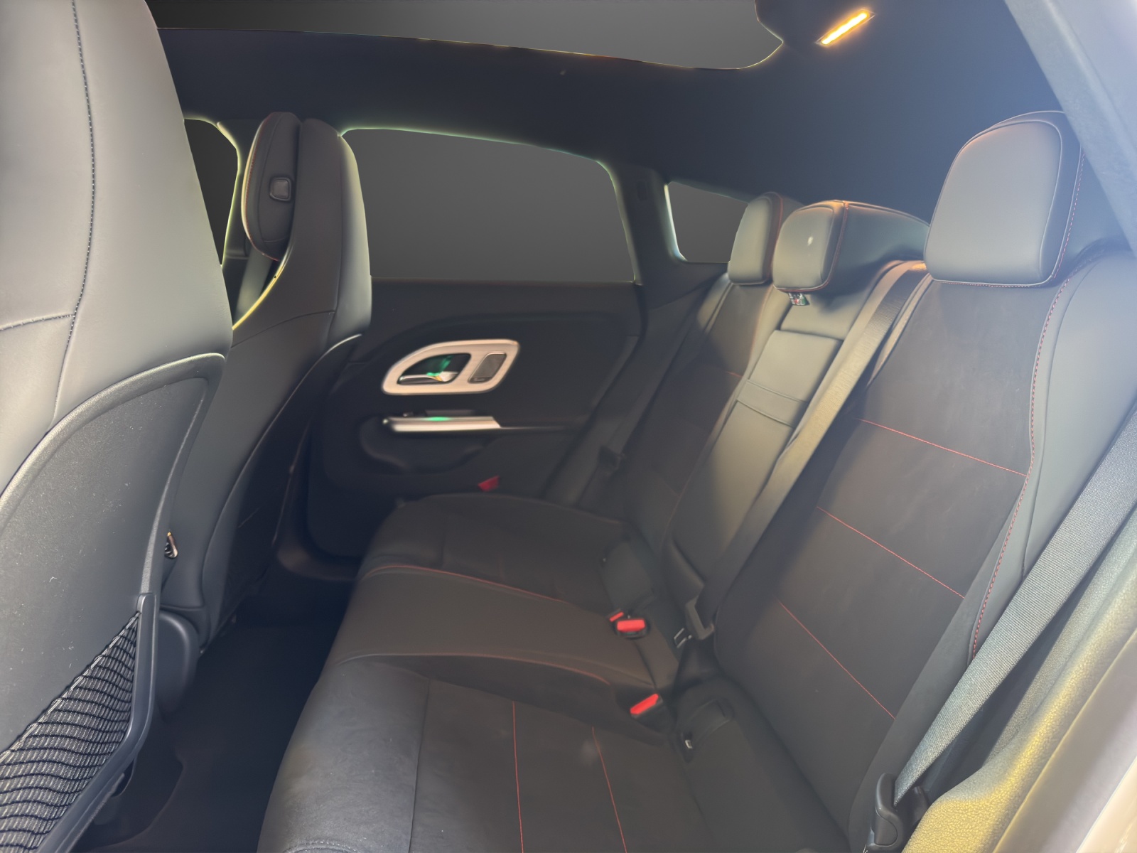 MERCEDES-BENZ CLA Shooting Brake 350 4Matic 85 kWh EQ-image-14