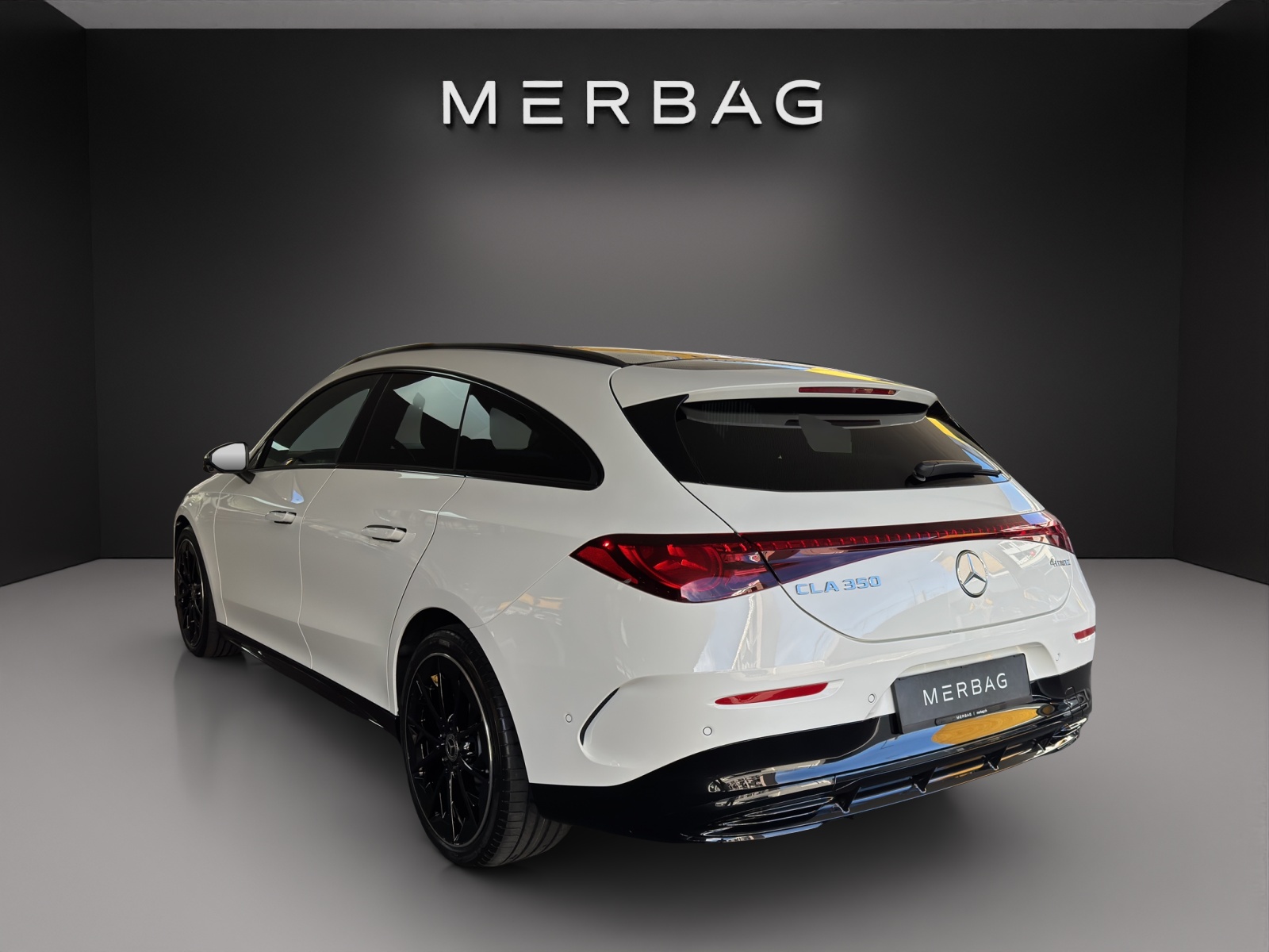 MERCEDES-BENZ CLA Shooting Brake 350 4Matic 85 kWh EQ-image-4