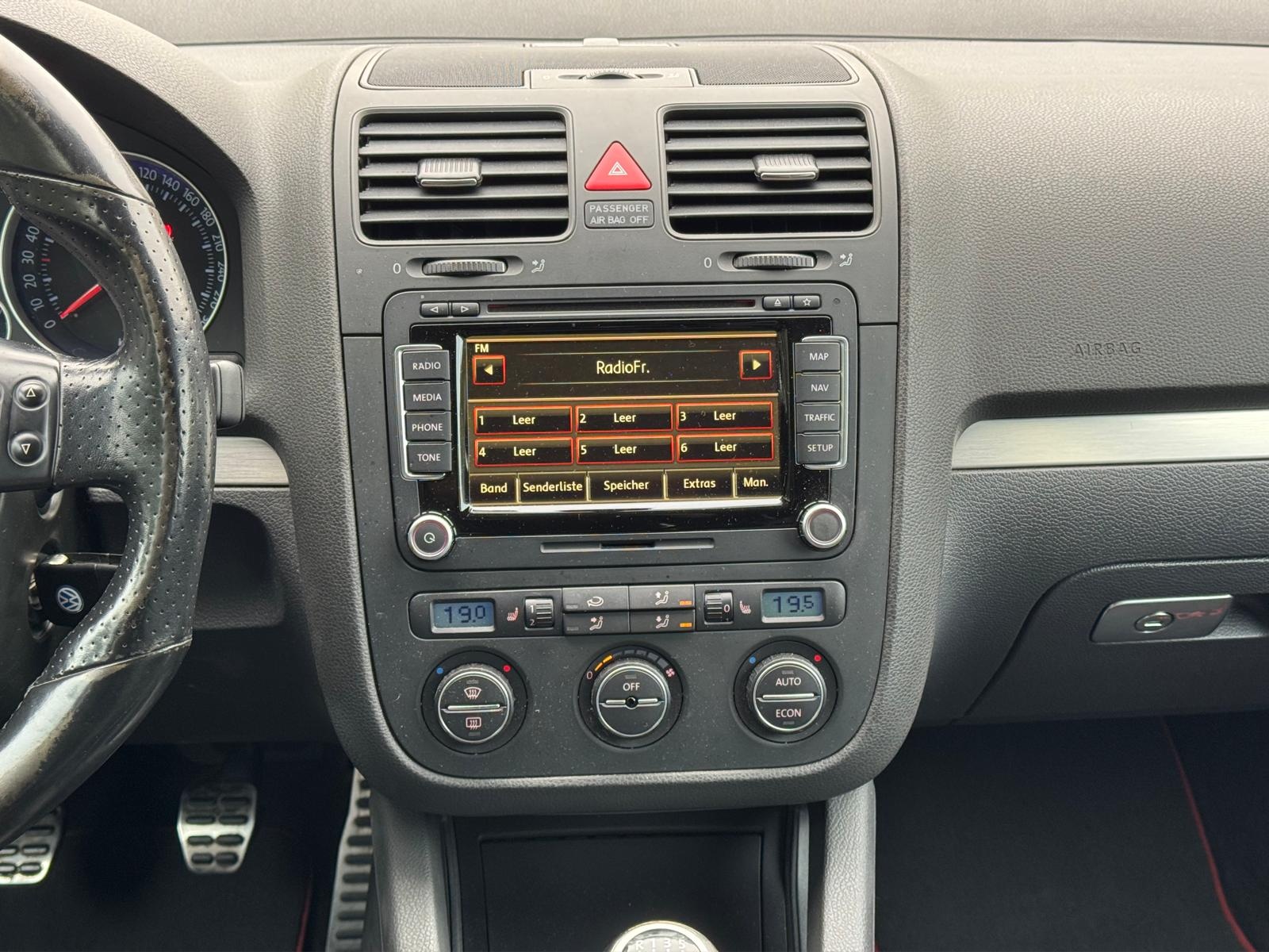 VW Golf 2.0 TFSI GTI-image-10