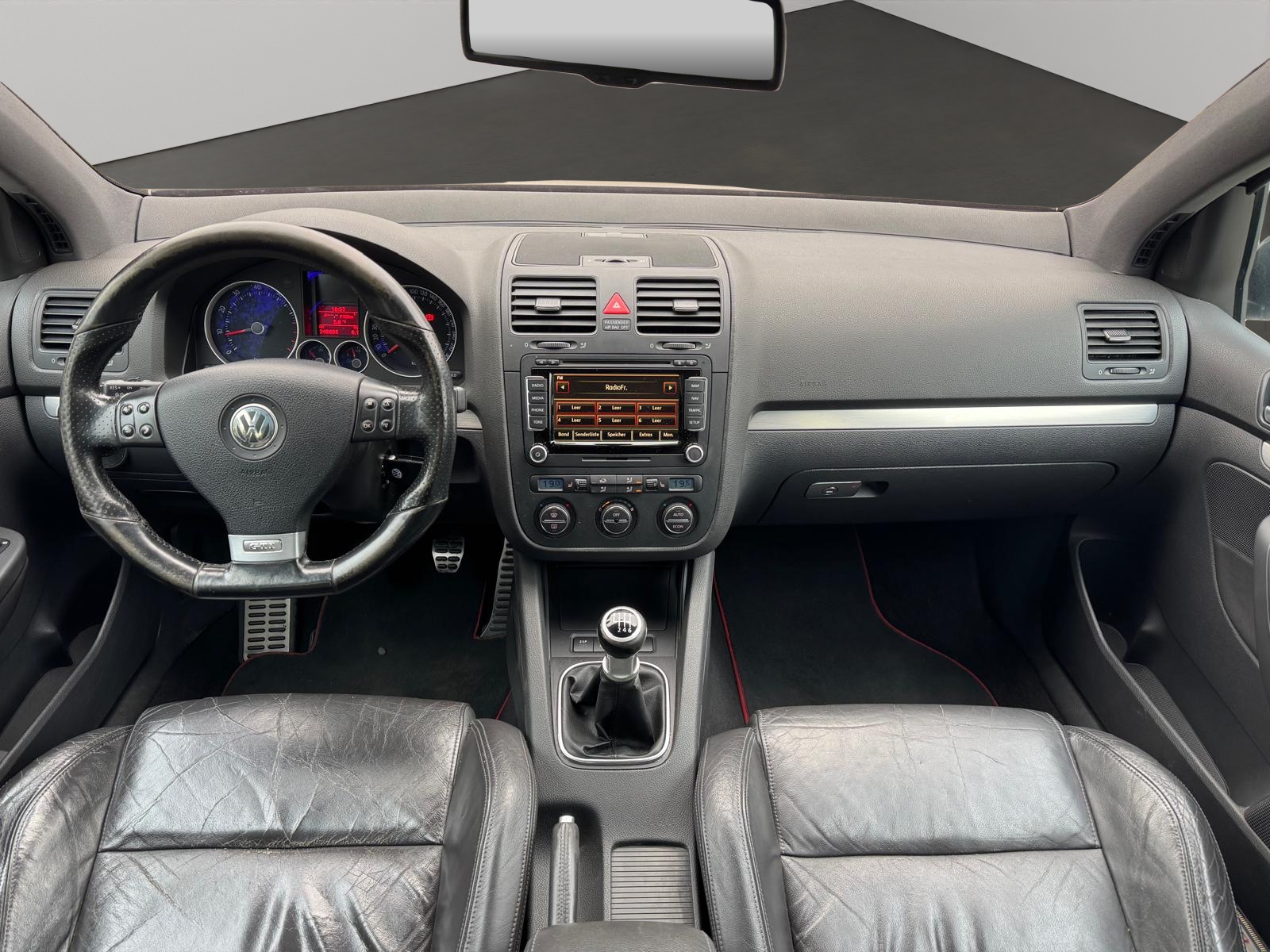 VW Golf 2.0 TFSI GTI-image-8