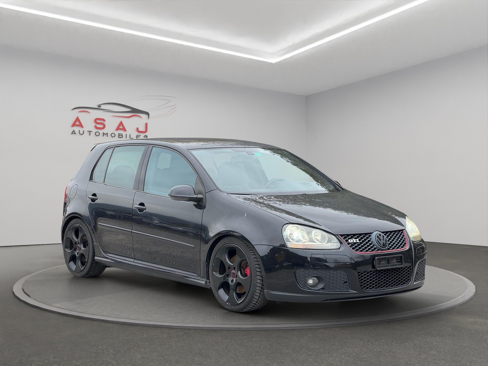 VW Golf 2.0 TFSI GTI-image-0