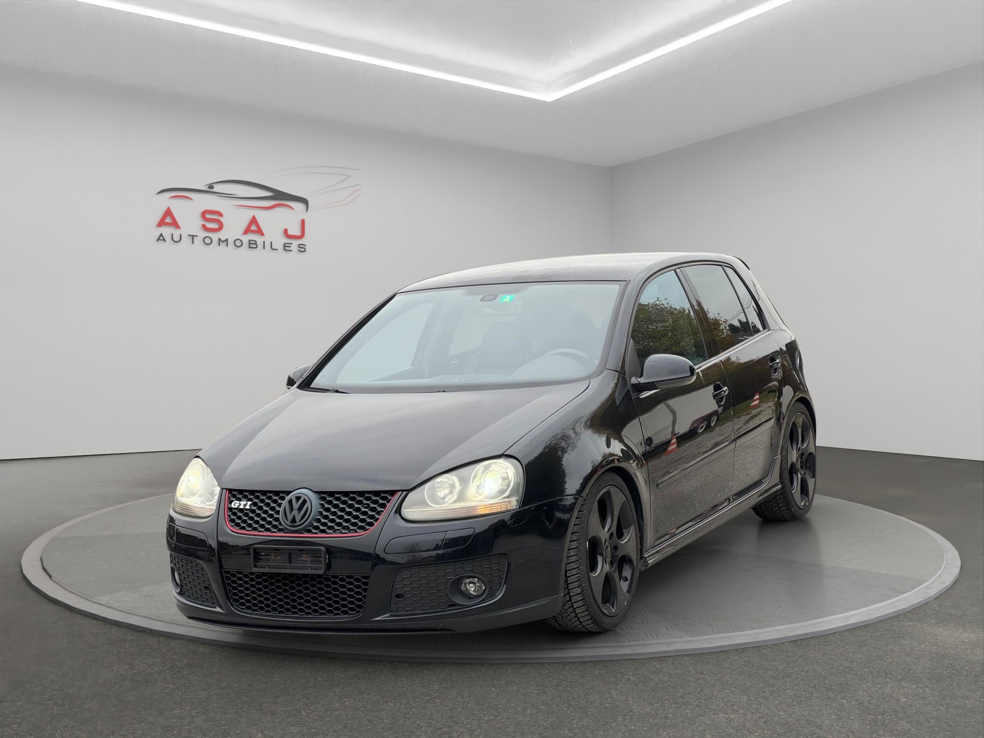 VW Golf 2.0 TFSI GTI-image-2