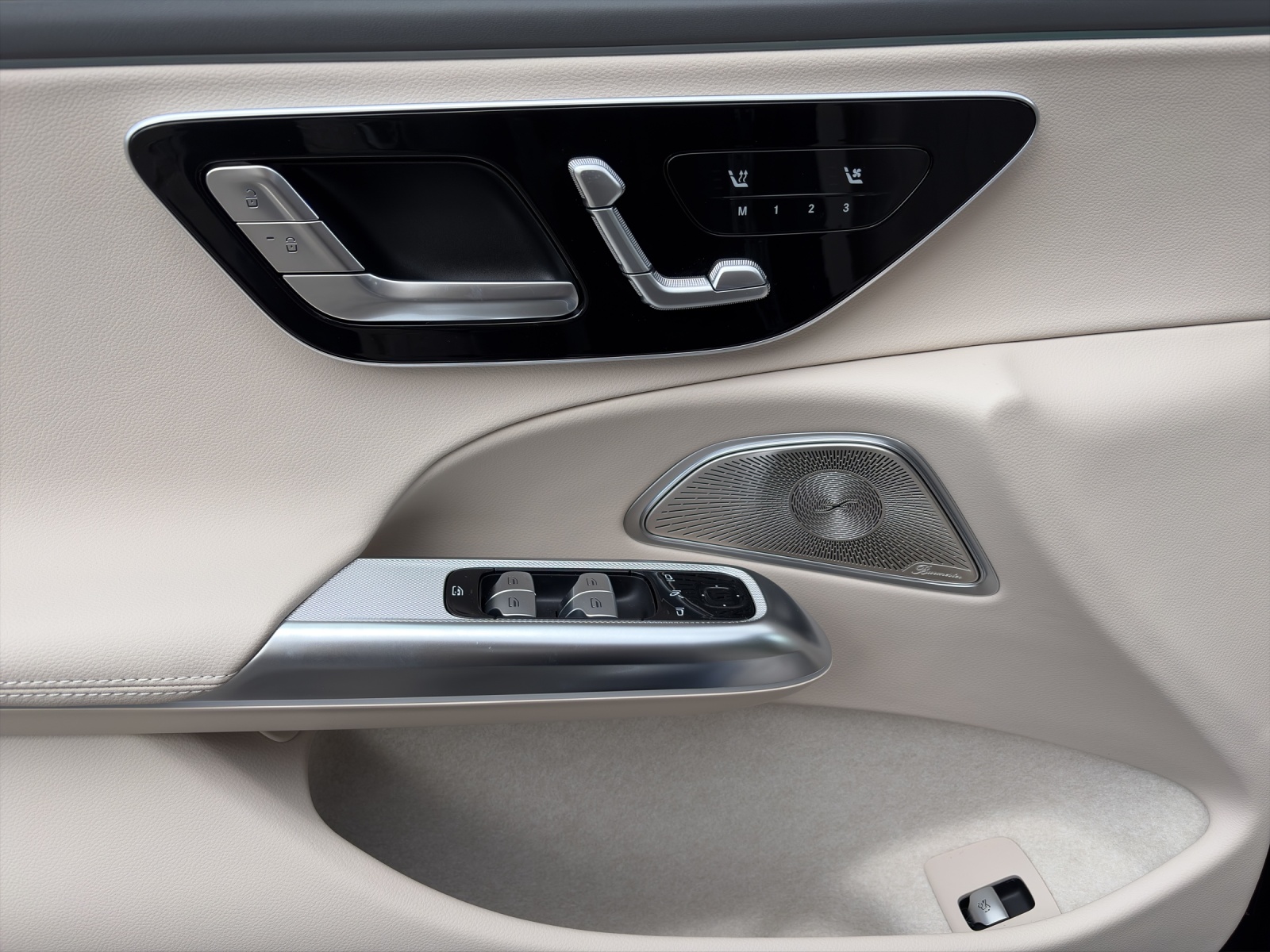 Image MERCEDES-BENZ E-220 E 220 d 4Matic 9G-Tronic