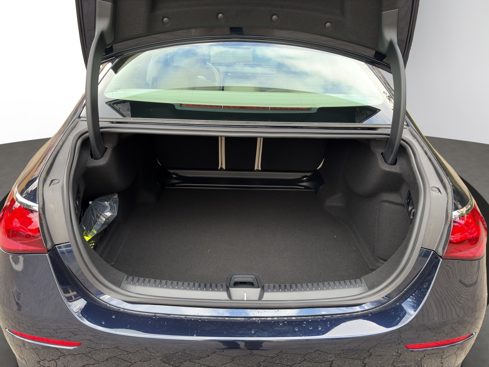 Image MERCEDES-BENZ E-220 E 220 d 4Matic 9G-Tronic