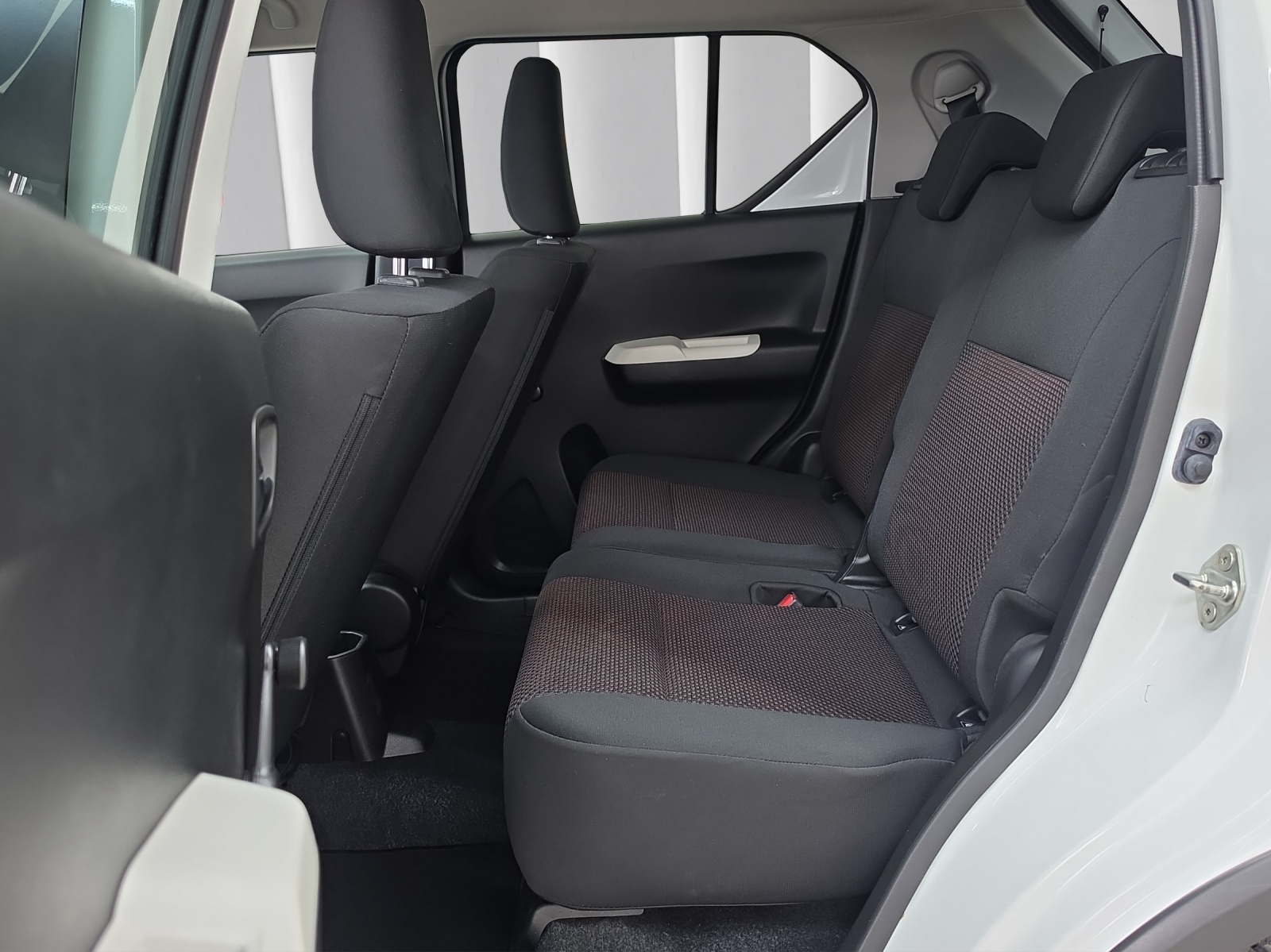 SUZUKI Ignis 1.2 Compact+ 4x4-image-12