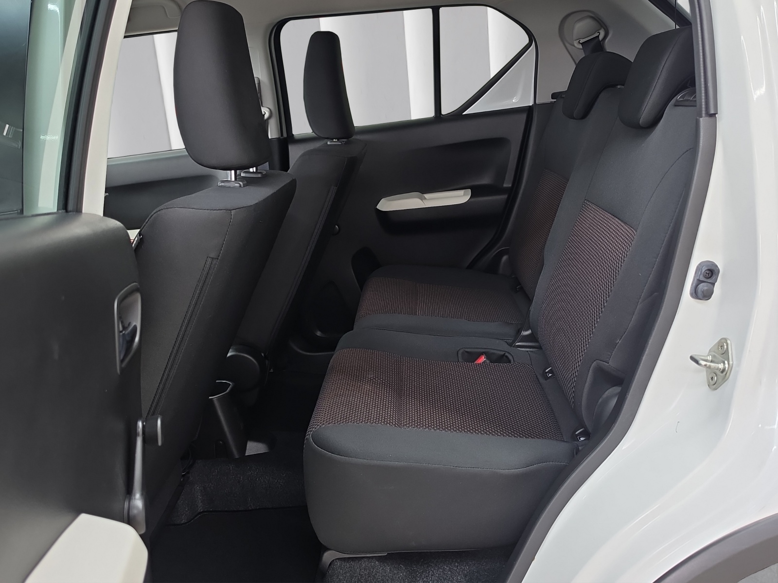 SUZUKI Ignis 1.2 Compact+ 4x4-image-11