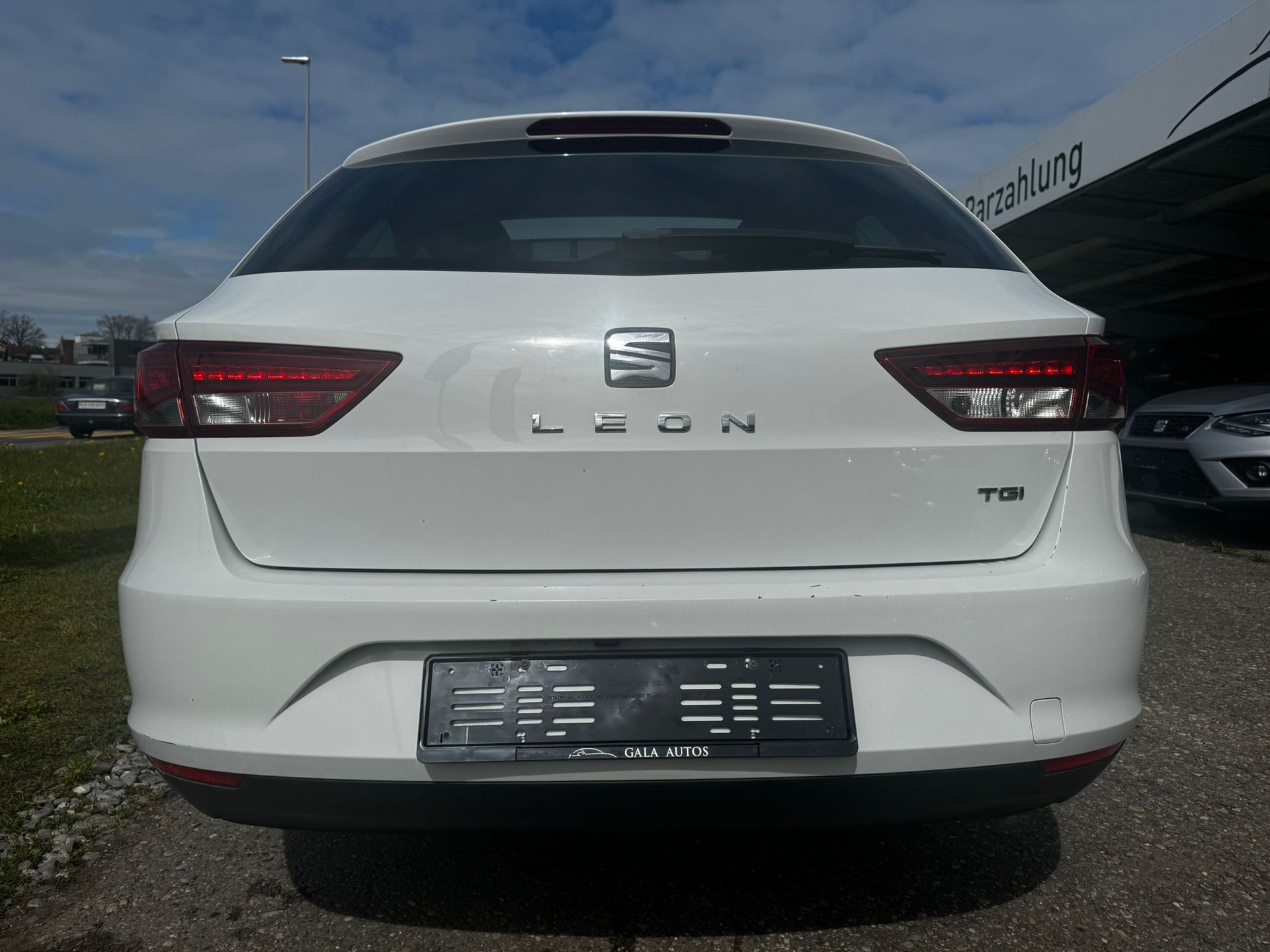 SEAT Leon ST 1.4 TGI Style DSG-image-4