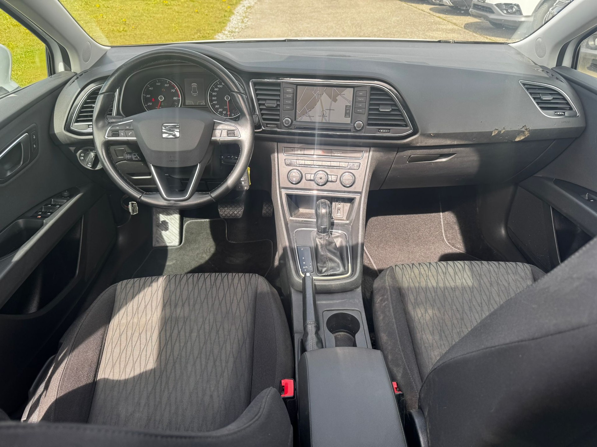 SEAT Leon ST 1.4 TGI Style DSG-image-8