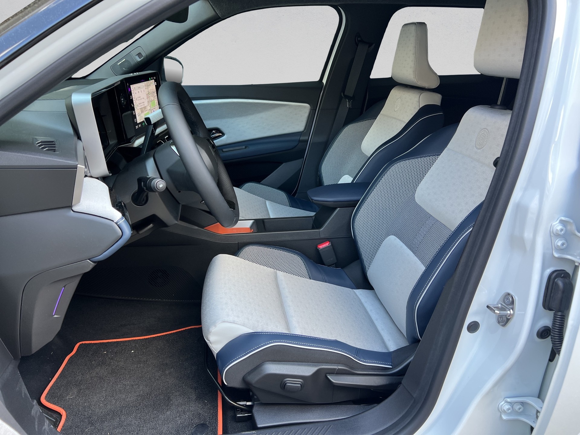 RENAULT R5 E-Tech Comfort Range 52 kWh Roland Garros-image-4