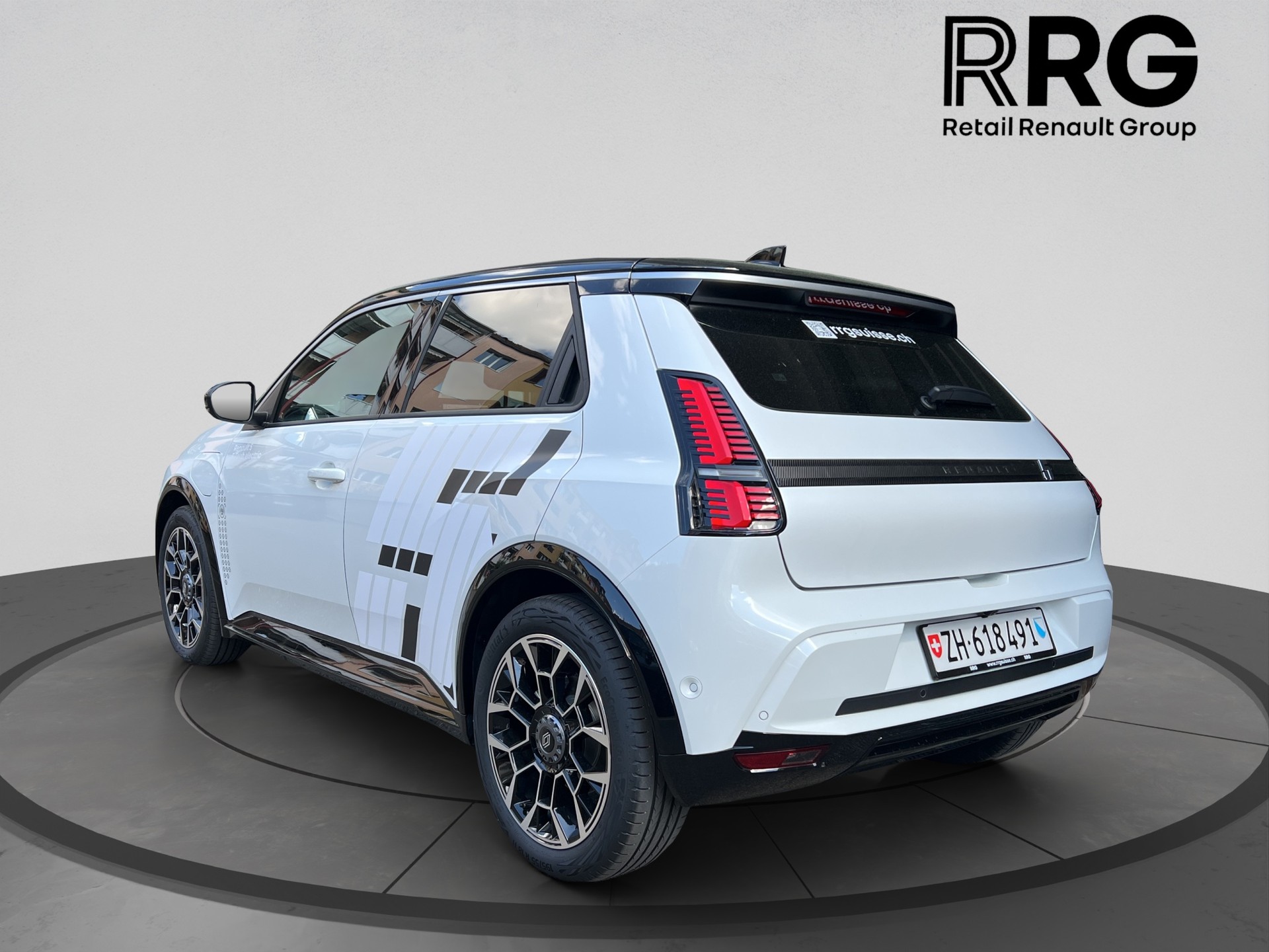 RENAULT R5 E-Tech Comfort Range 52 kWh Roland Garros-image-3
