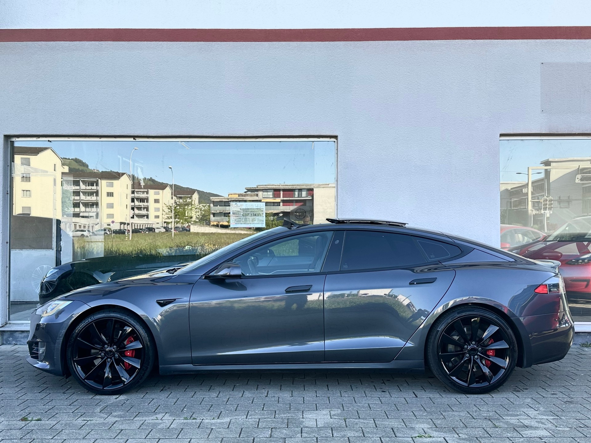 TESLA Model S 100 D Performance-image-2