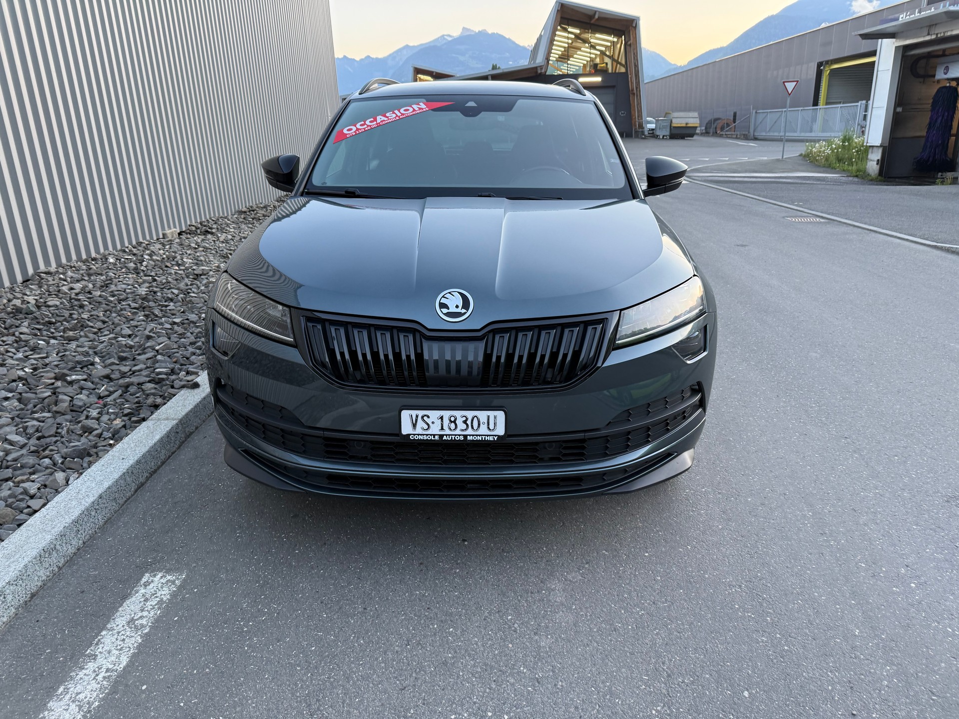 SKODA Karoq 2.0 TSI SportLine 4x4 DSG-image-4