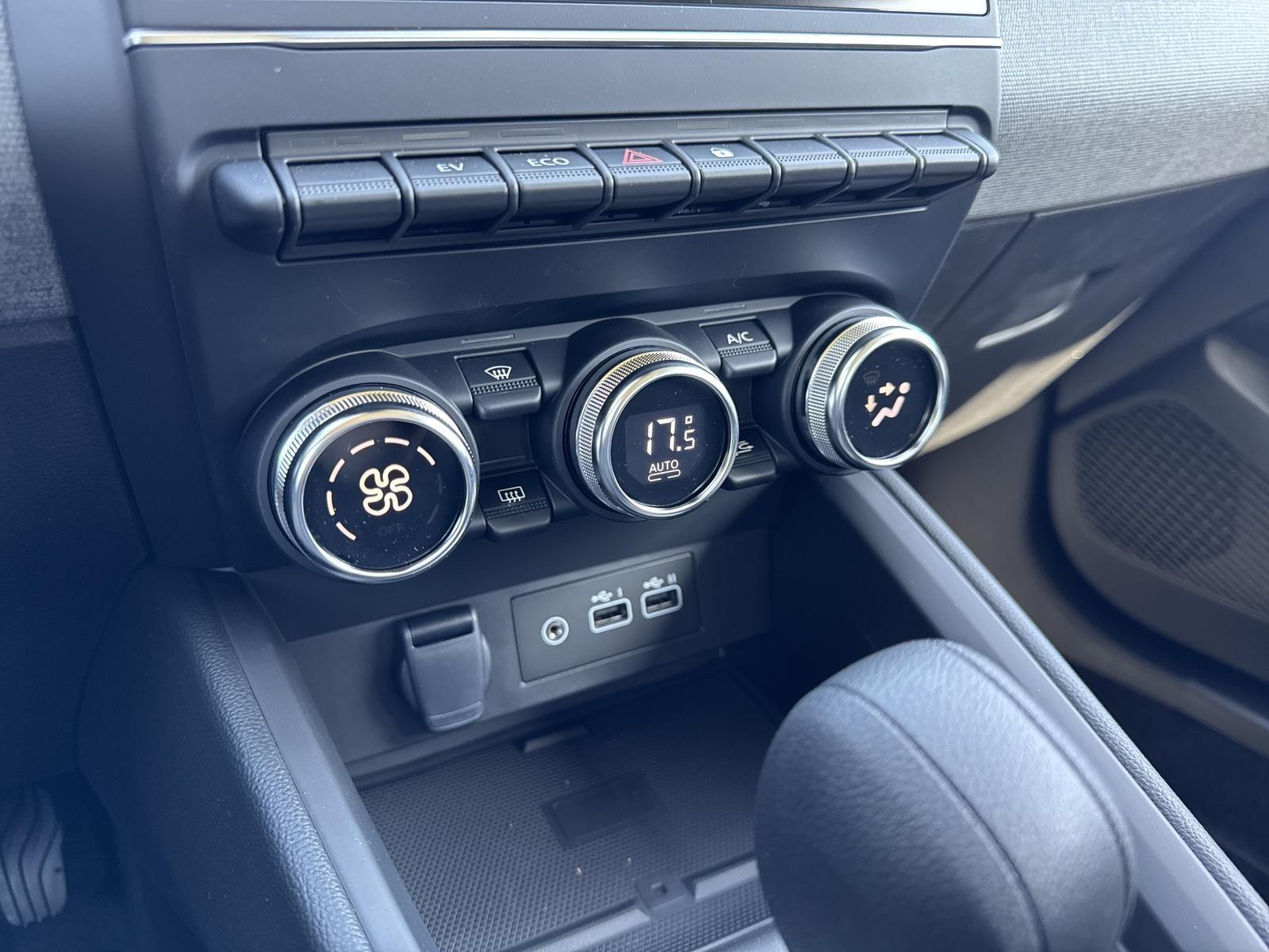 MITSUBISHI COLT 1.6 HEV Invite-image-9
