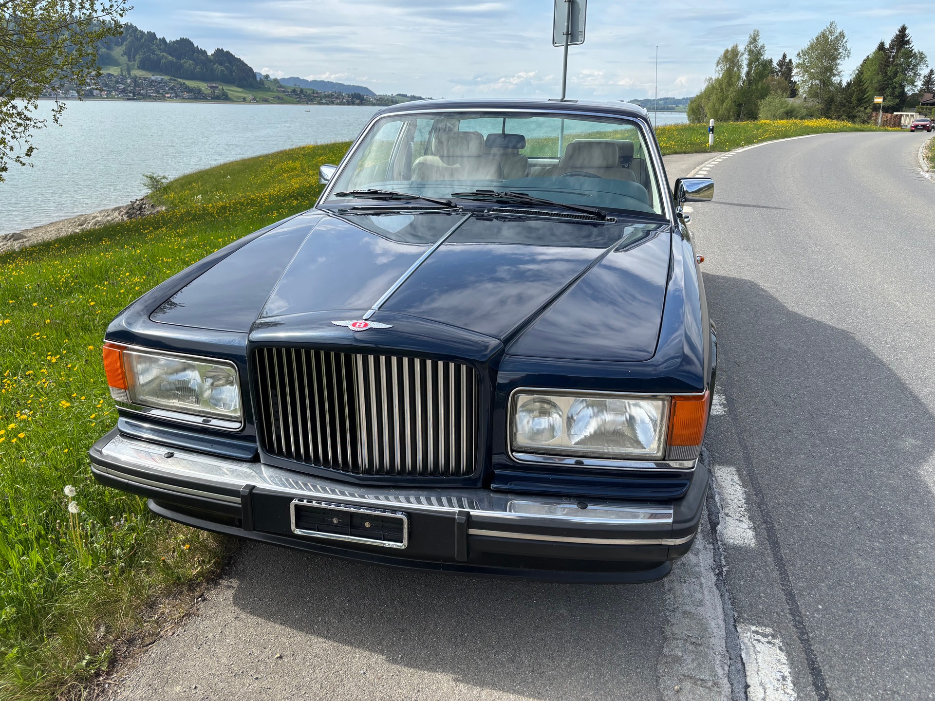 BENTLEY Turbo-image-2