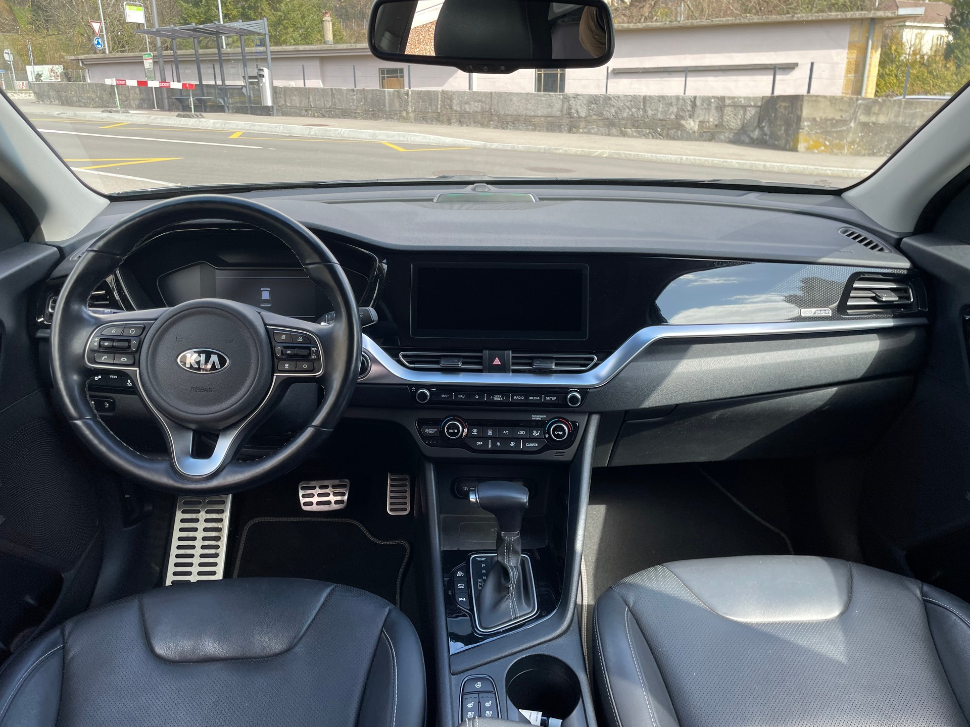 KIA Niro 1.6GDi Plug-in Hybrid DCT-image-8