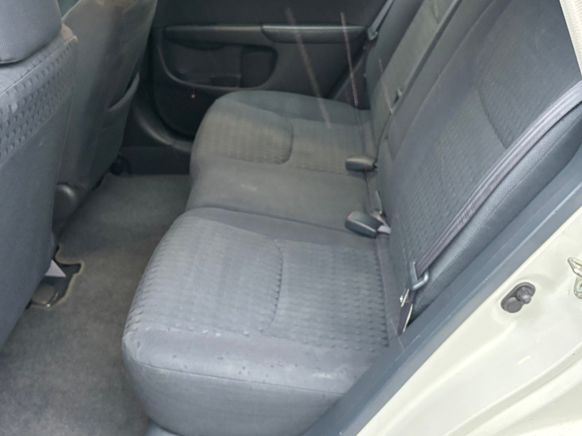 HONDA Civic 1.6i ES-image-9