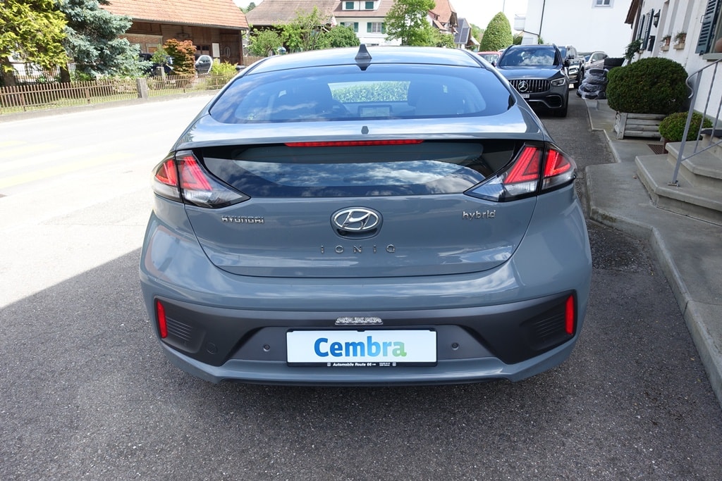 HYUNDAI Ioniq 1.6 GDi HEV Amplia DCT-image-4