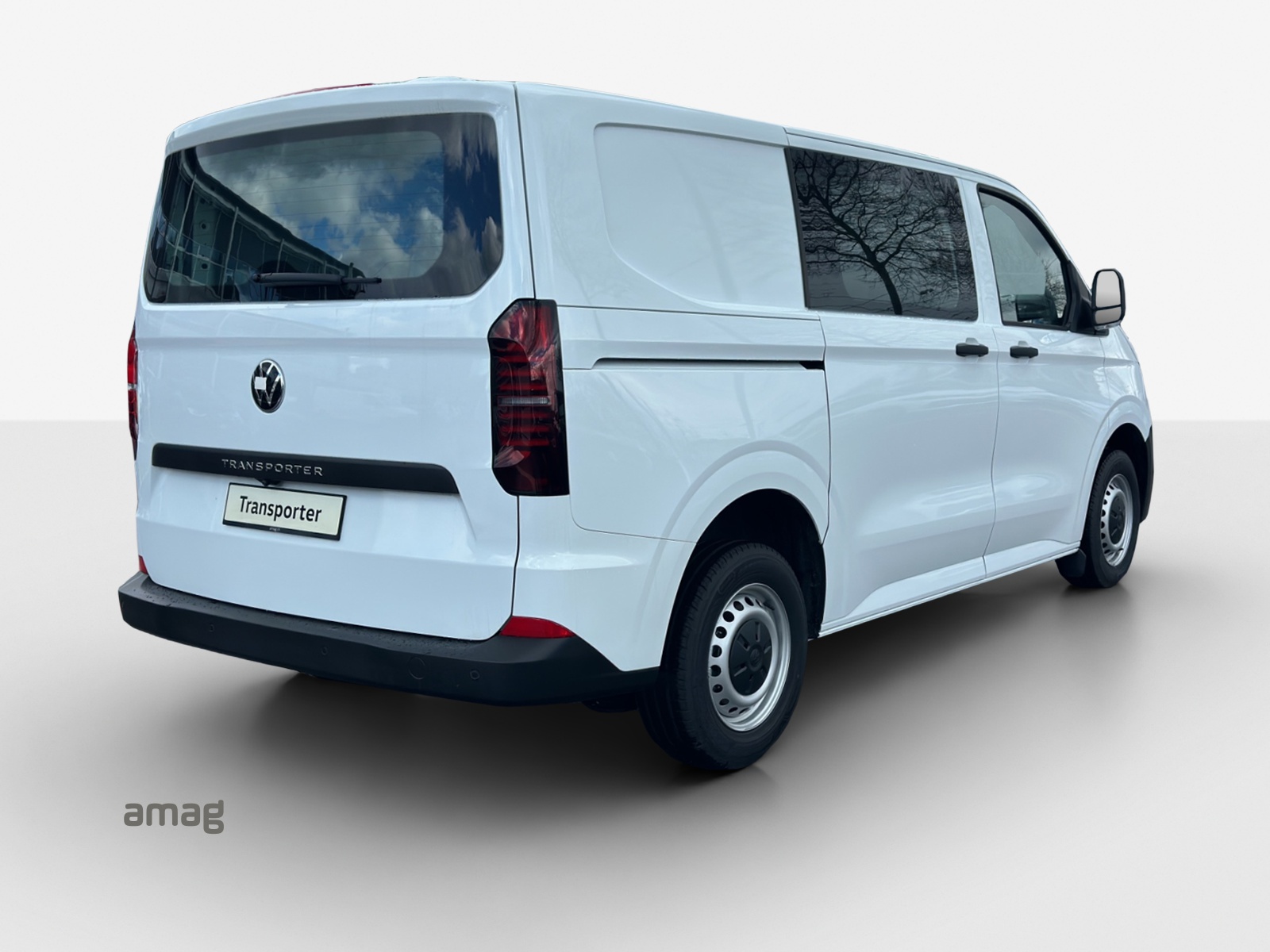 VW Transporter 2.0 TDI-image-4