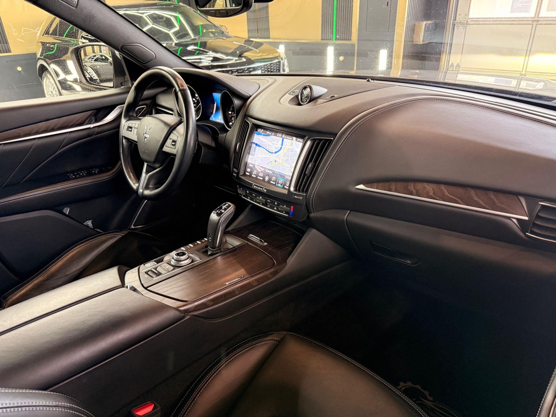 MASERATI Levante D 3.0 V6 GranLusso Automatica-image-11