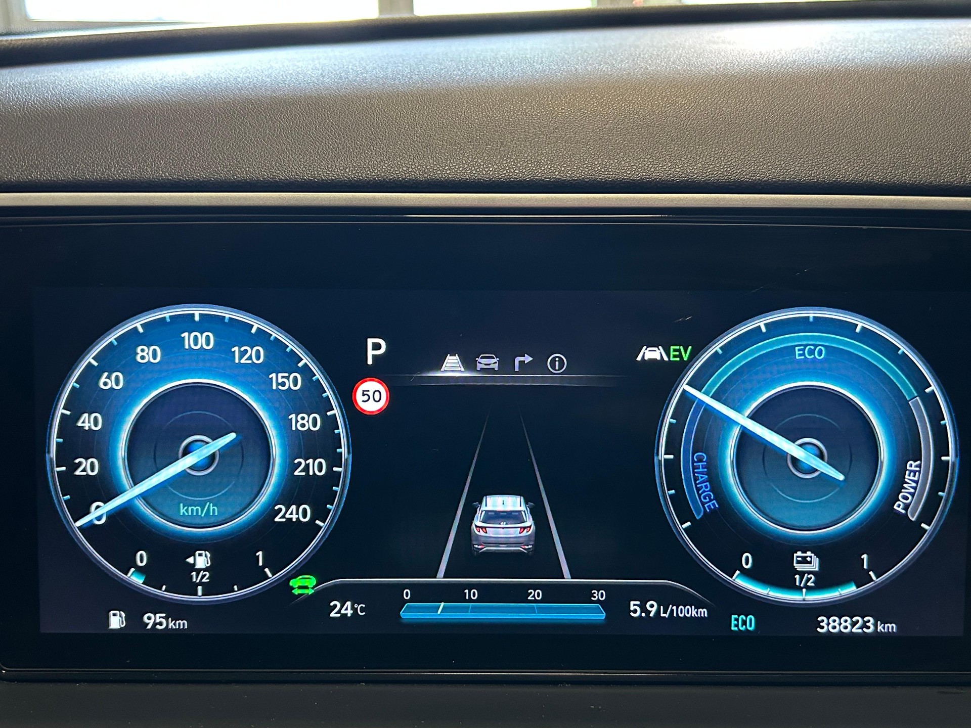 HYUNDAI Tucson 1.6 T-GDi PHEV Origo 4WD-image-9