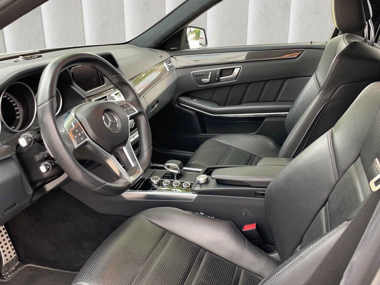 MERCEDES-BENZ E 63 CGI AMG 7G-Tronic-image-5