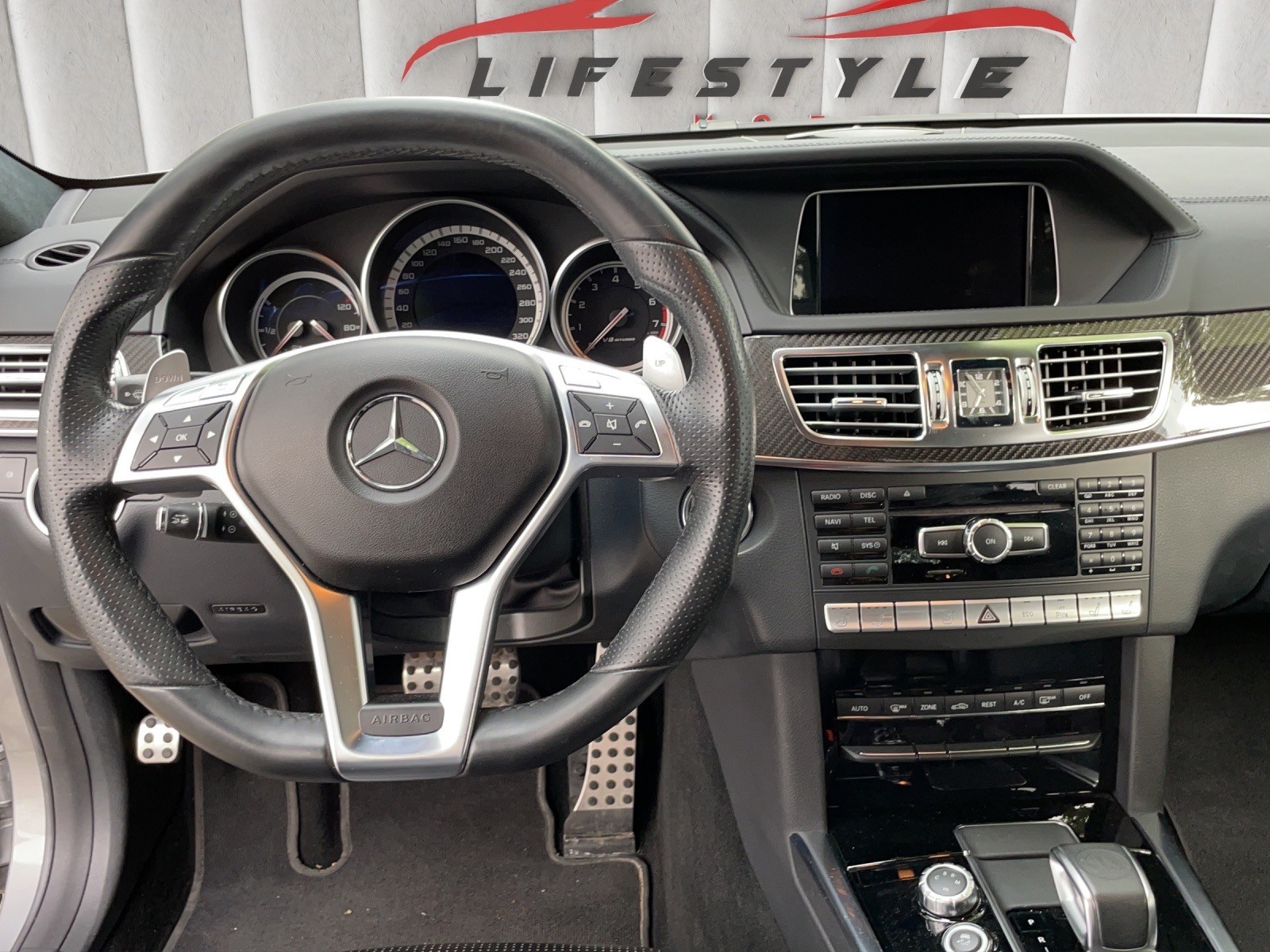 MERCEDES-BENZ E 63 CGI AMG 7G-Tronic-image-7