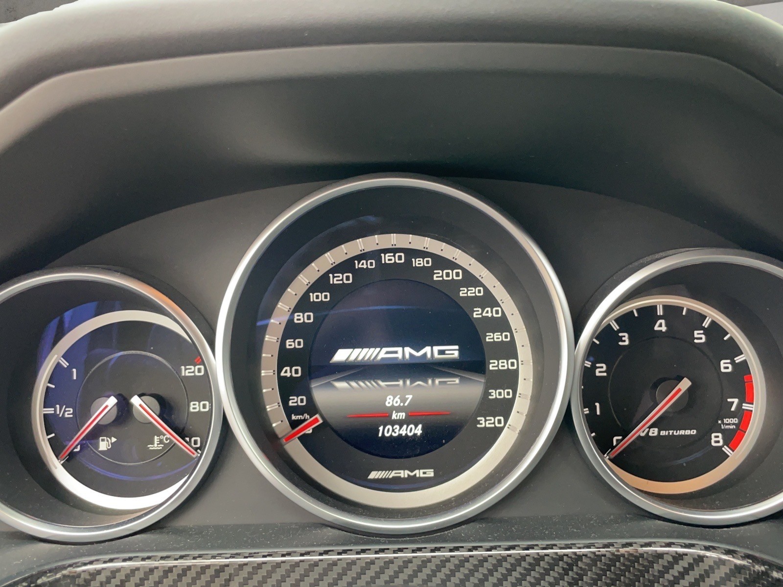 MERCEDES-BENZ E 63 CGI AMG 7G-Tronic-image-9