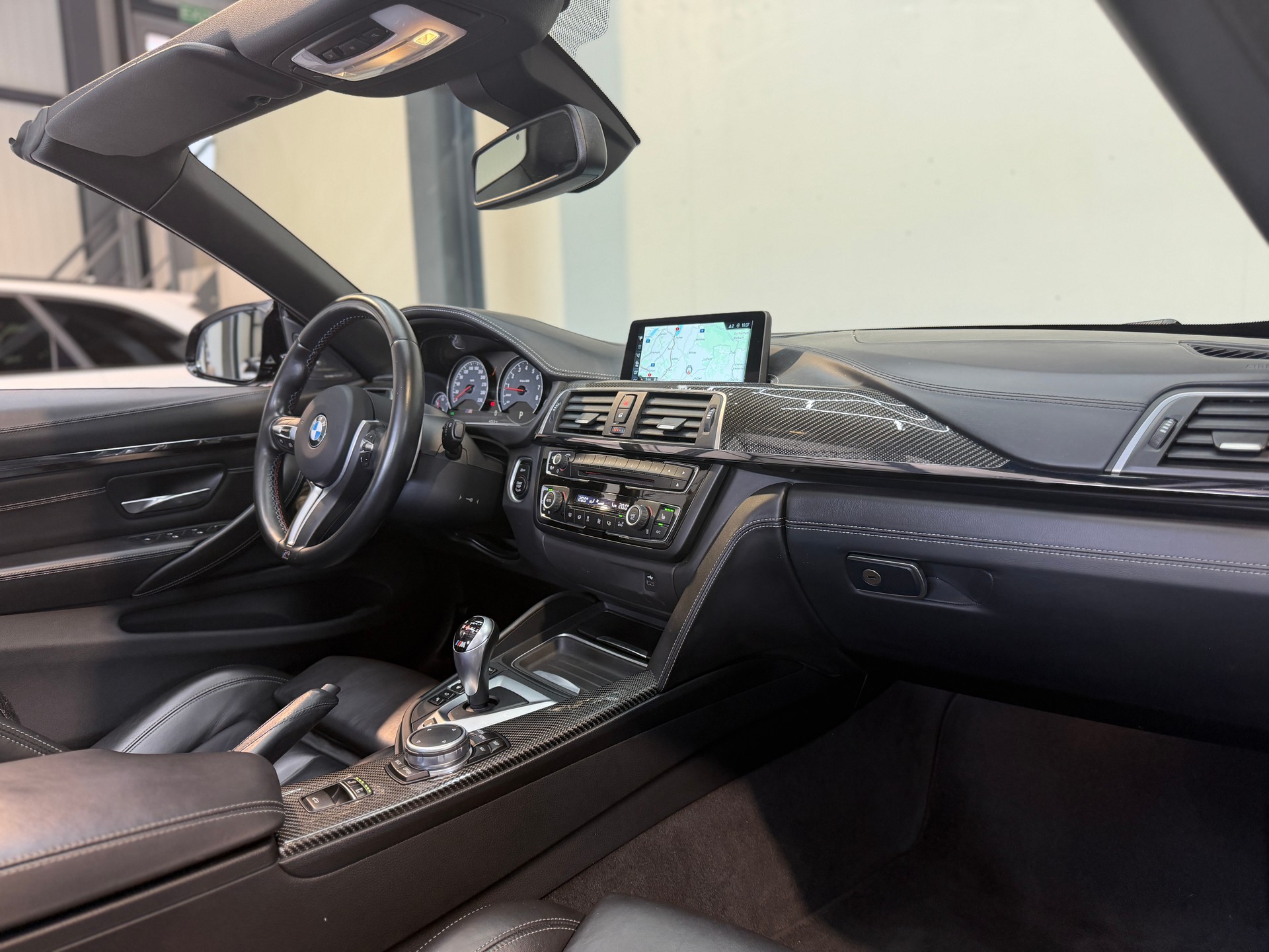 BMW M4 Cabriolet DKG-image-11