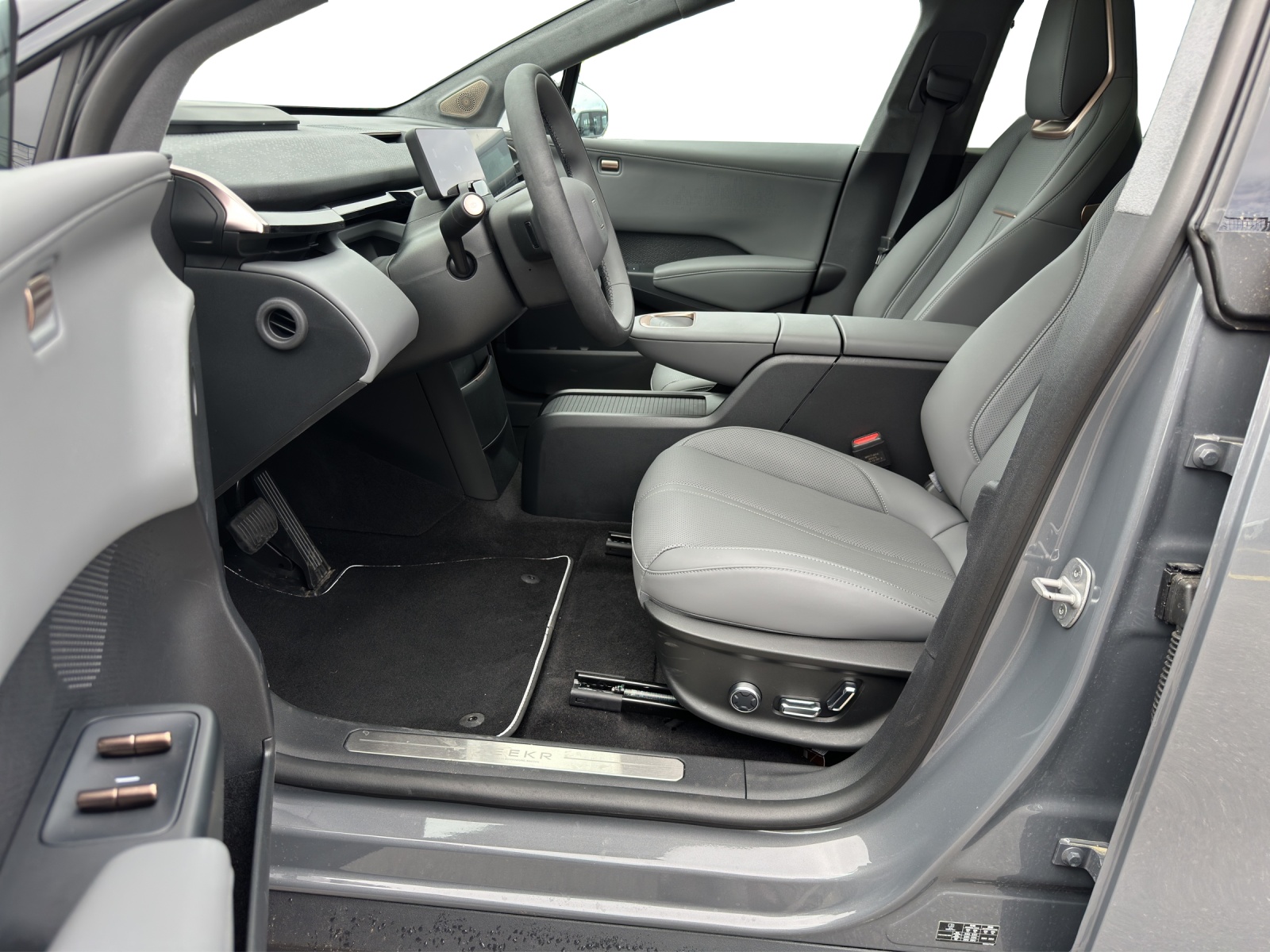 ZEEKR X Privilege AWD-image-10