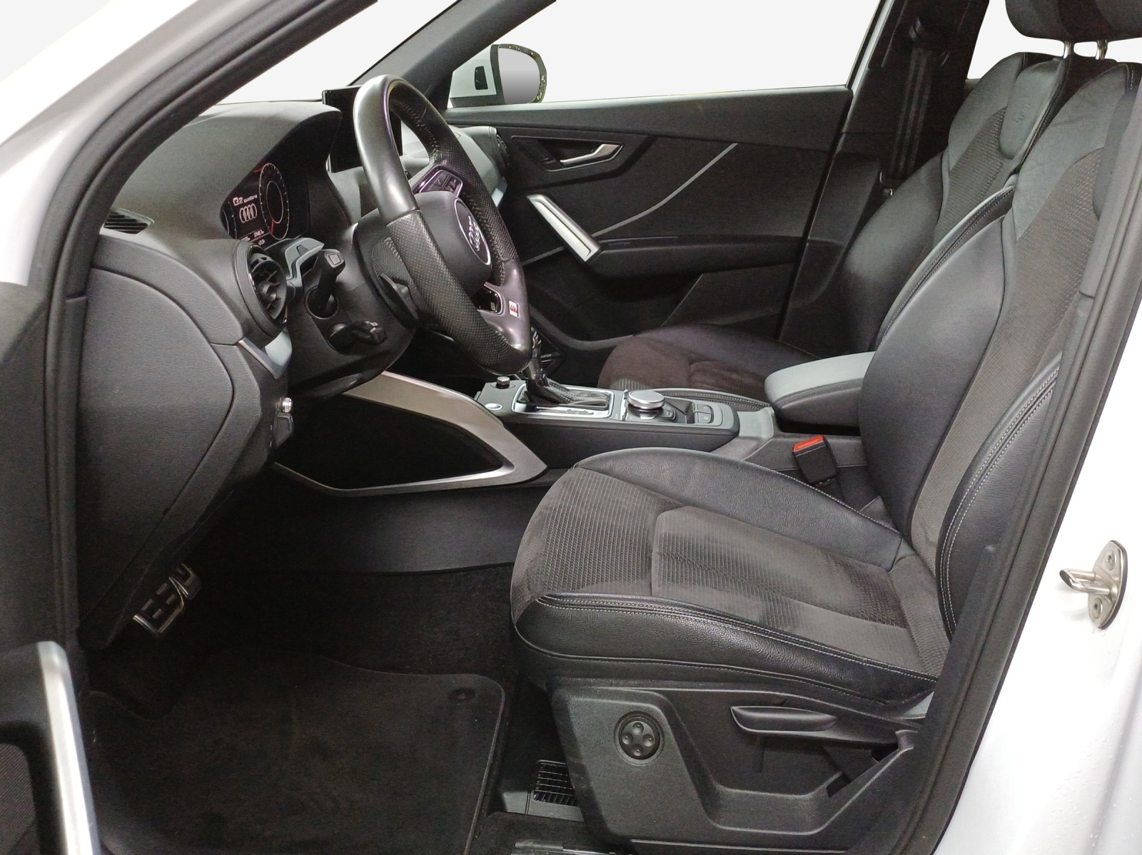 AUDI Q2 2.0 TDI sport quattro S-tronic-image-7