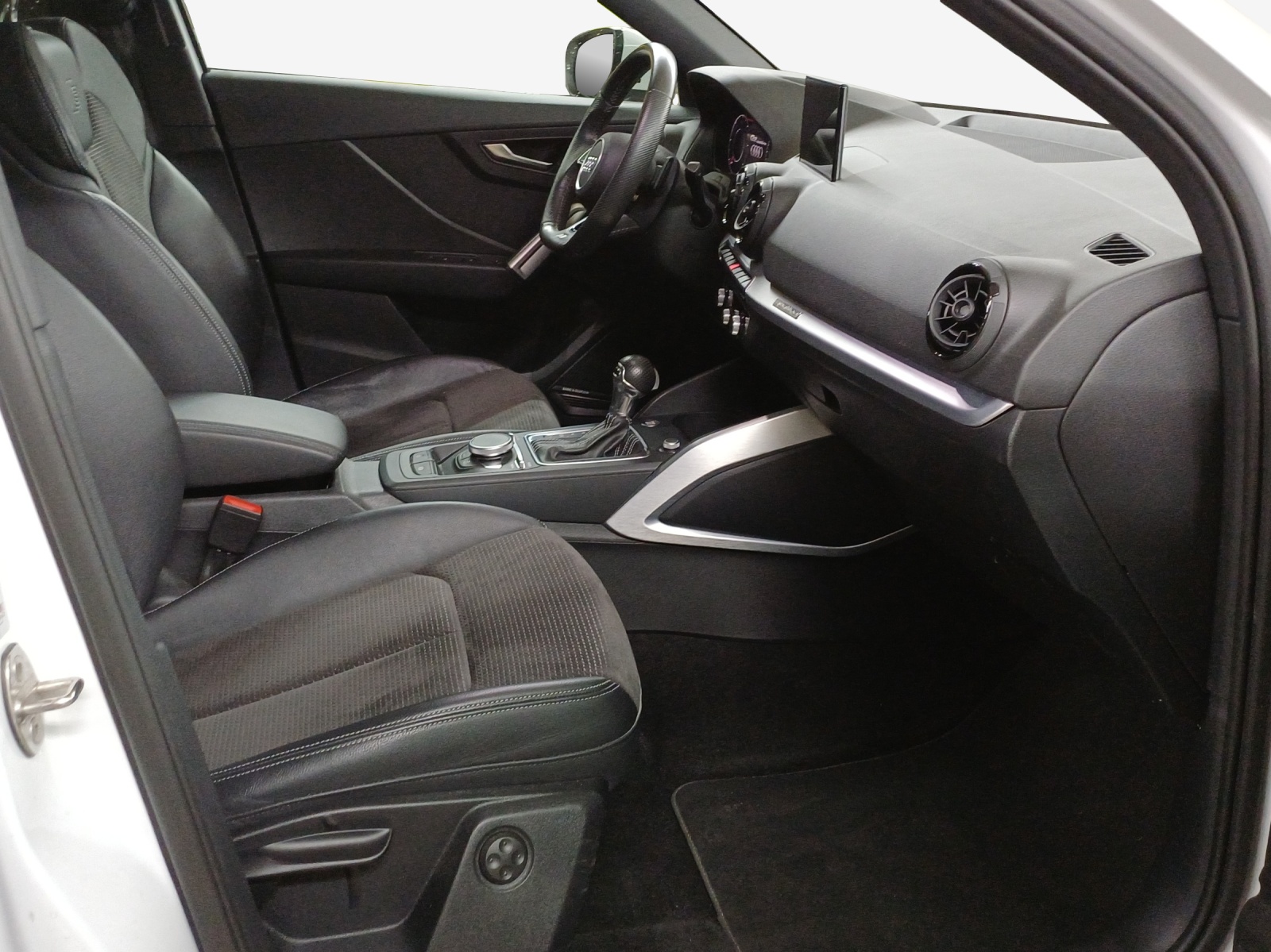 AUDI Q2 2.0 TDI sport quattro S-tronic-image-13