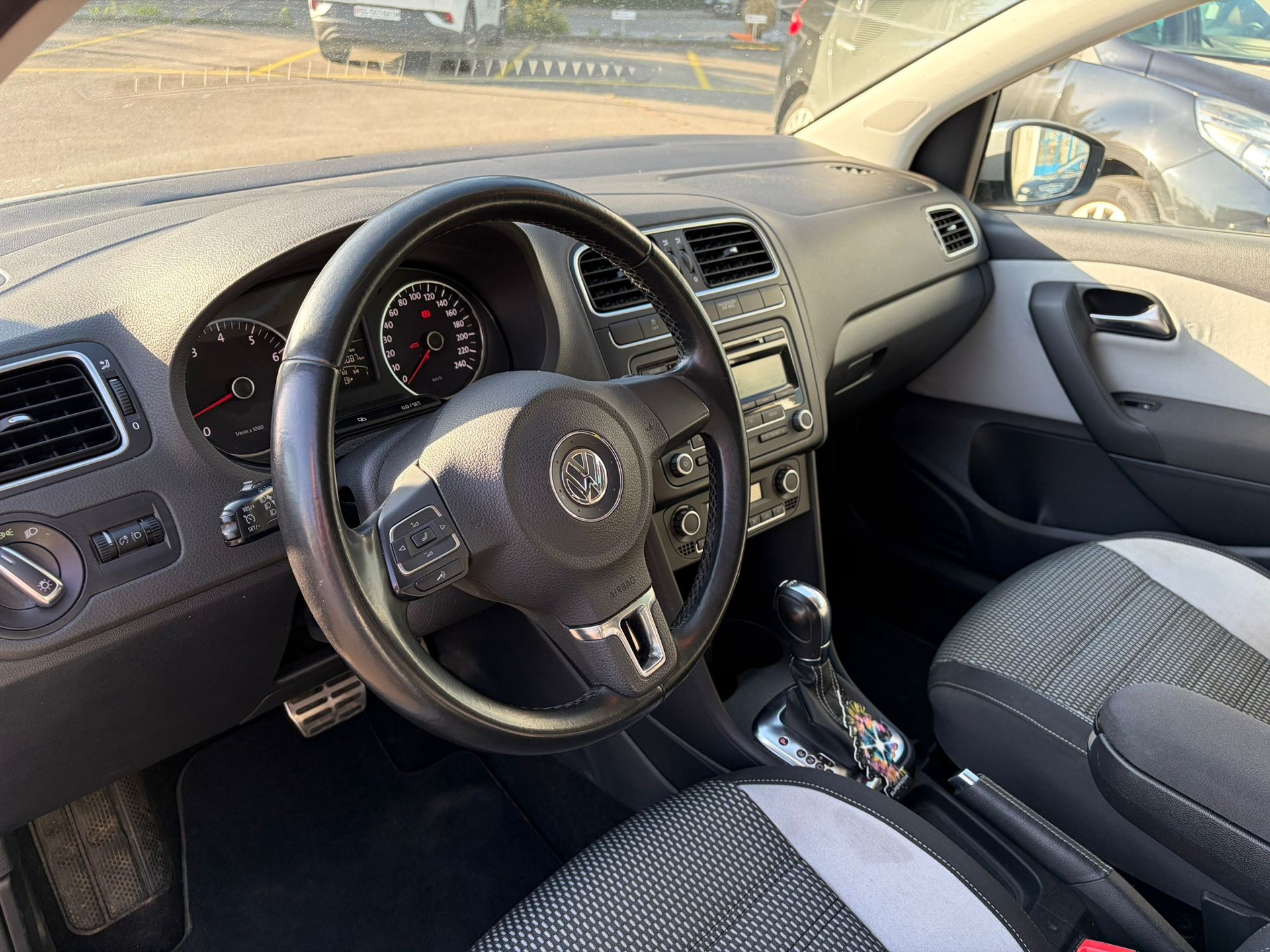 VW CrossPolo 1.2 TSI DSG-image-8