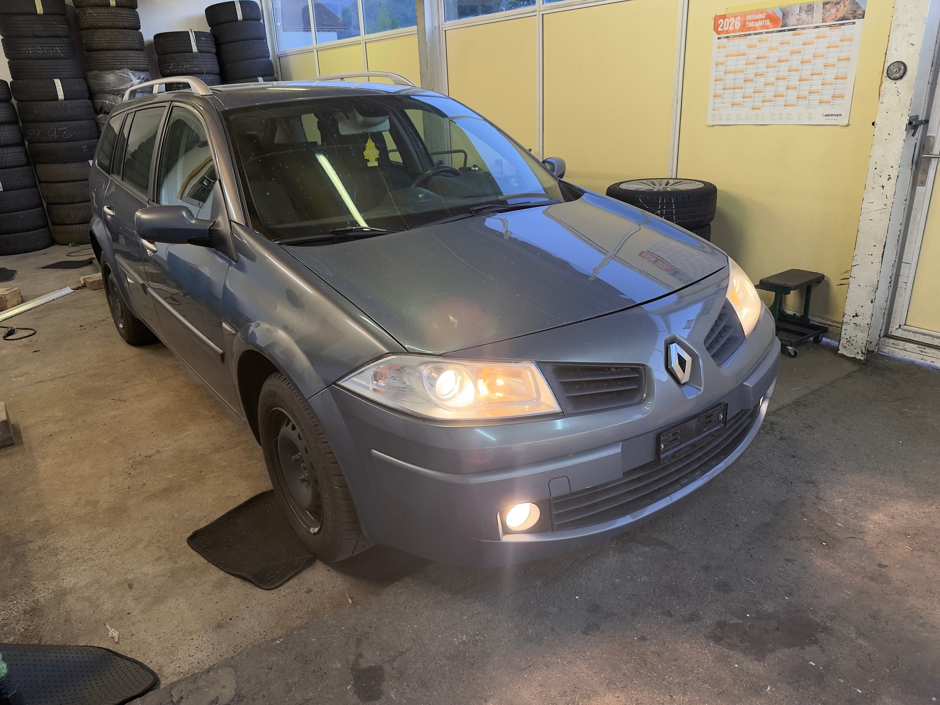 RENAULT Mégane Break 1.9 dCi Emotion-image-1
