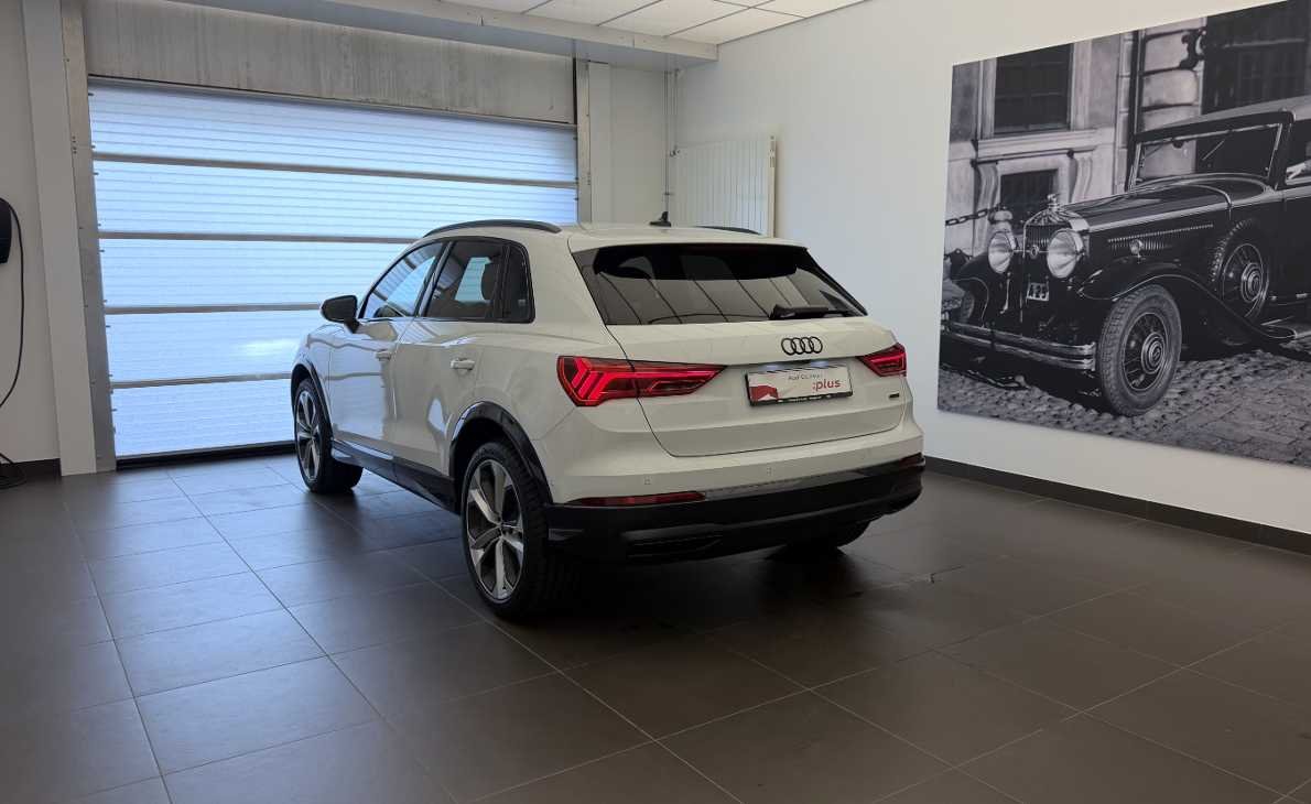AUDI Q3 45 TFSI quattro S-tronic-image-22