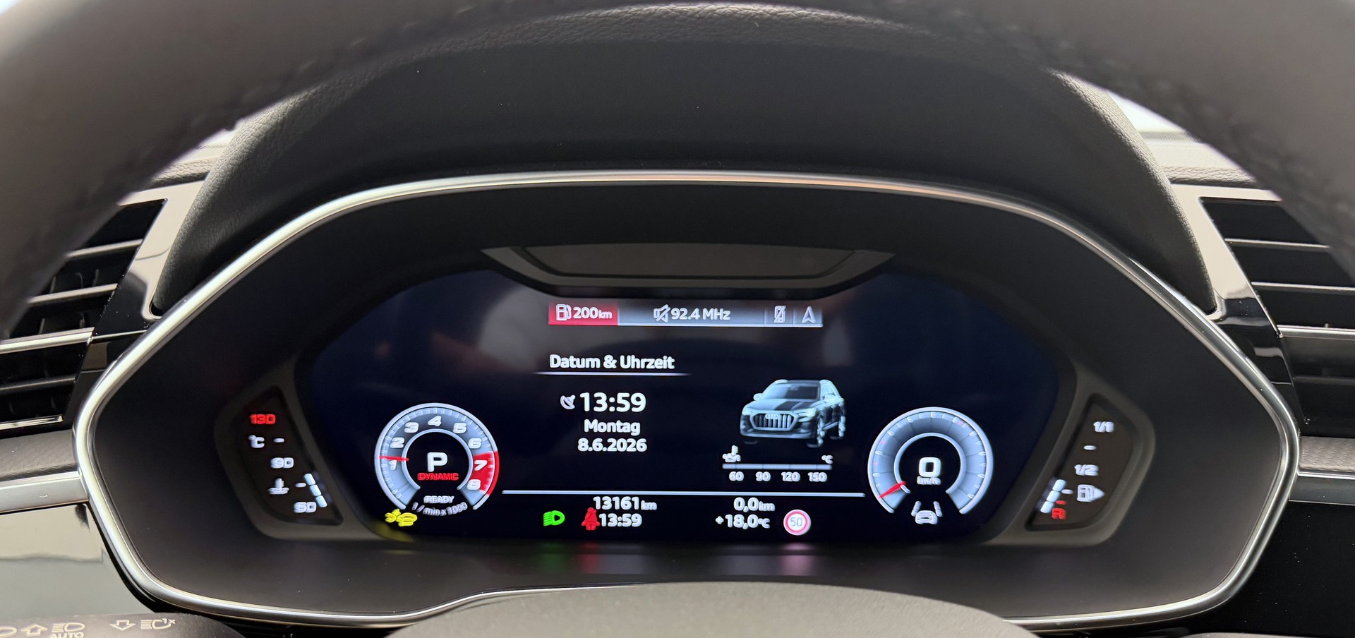 AUDI Q3 45 TFSI quattro S-tronic-image-7