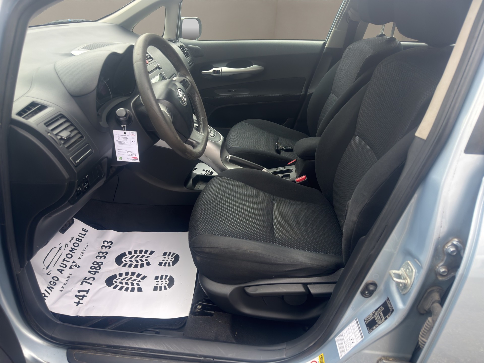 TOYOTA Auris 1.8 16V HSD Linea Sol Premium-image-8