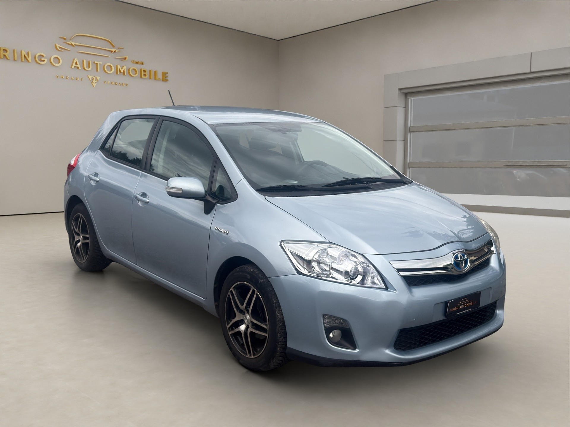 TOYOTA Auris 1.8 16V HSD Linea Sol Premium-image-0