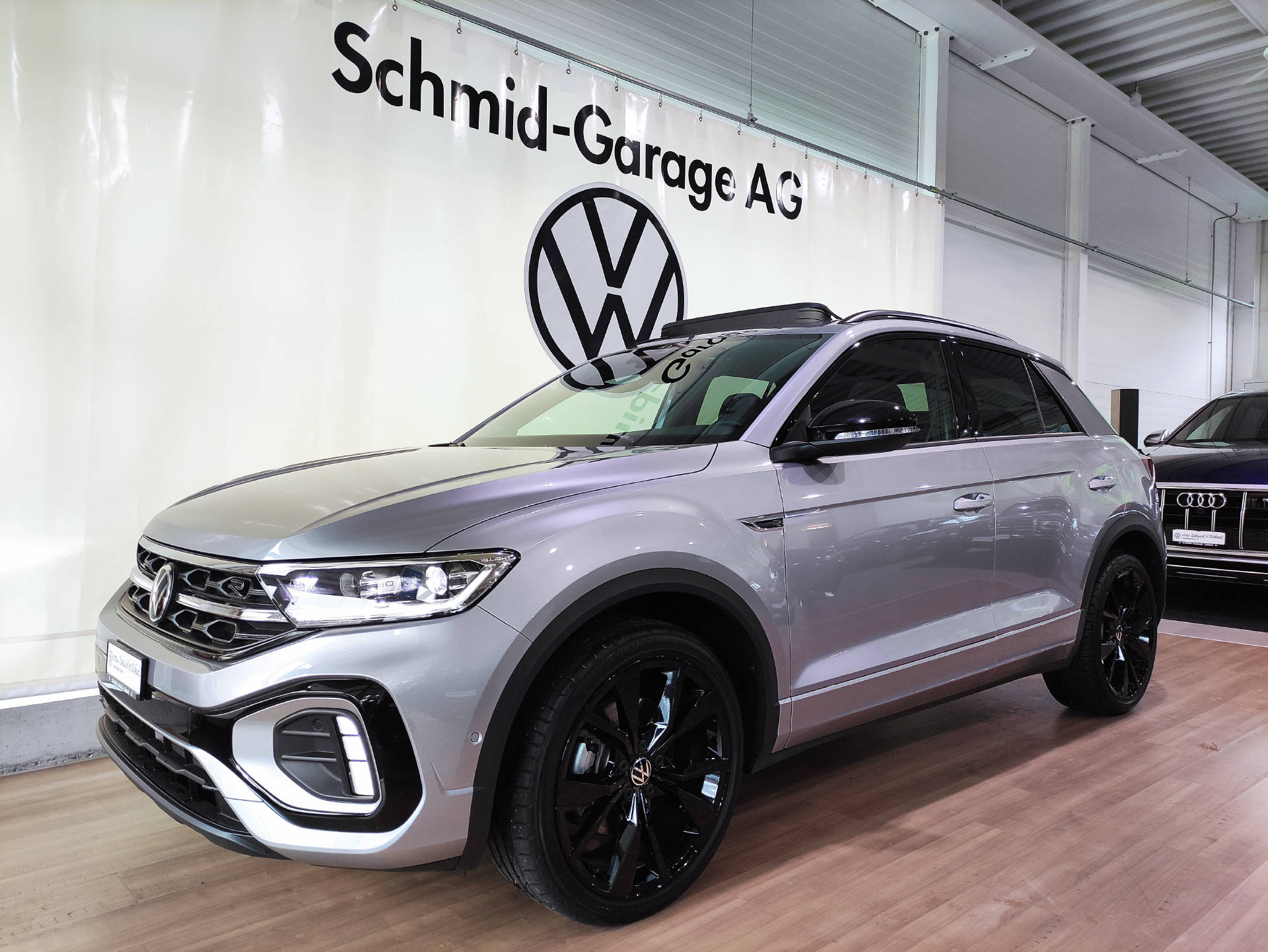VW T-Roc 2.0 TSI R-Line Black-Style DSG 4motion-image-1