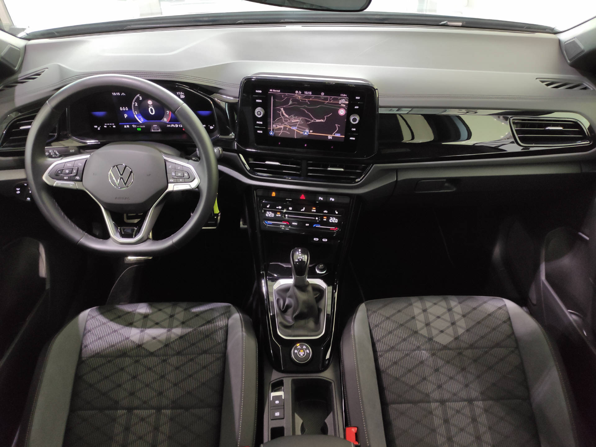 VW T-Roc 2.0 TSI R-Line Black-Style DSG 4motion-image-12