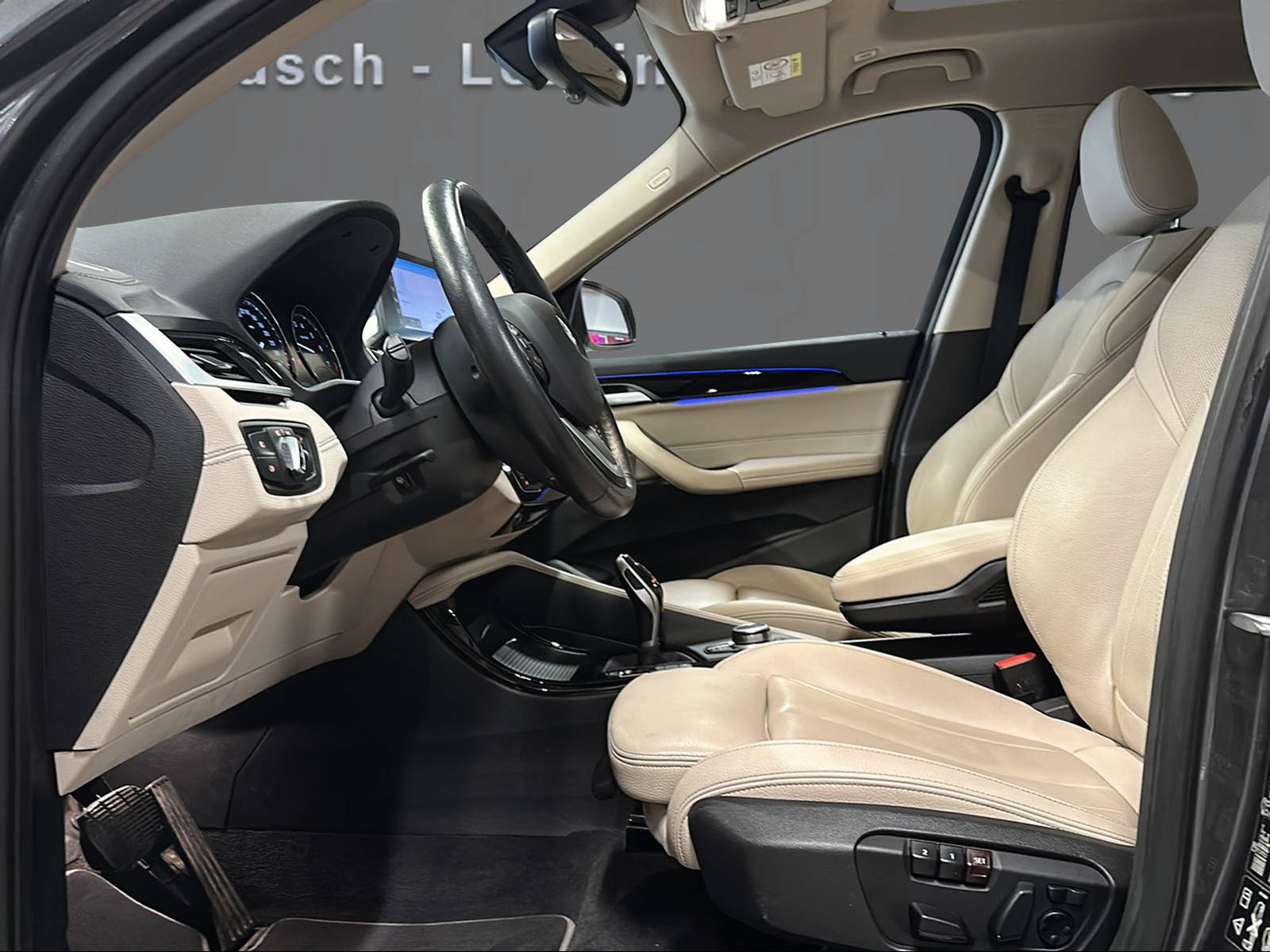 BMW X1 xDrive 25i xLine Steptronic-image-9
