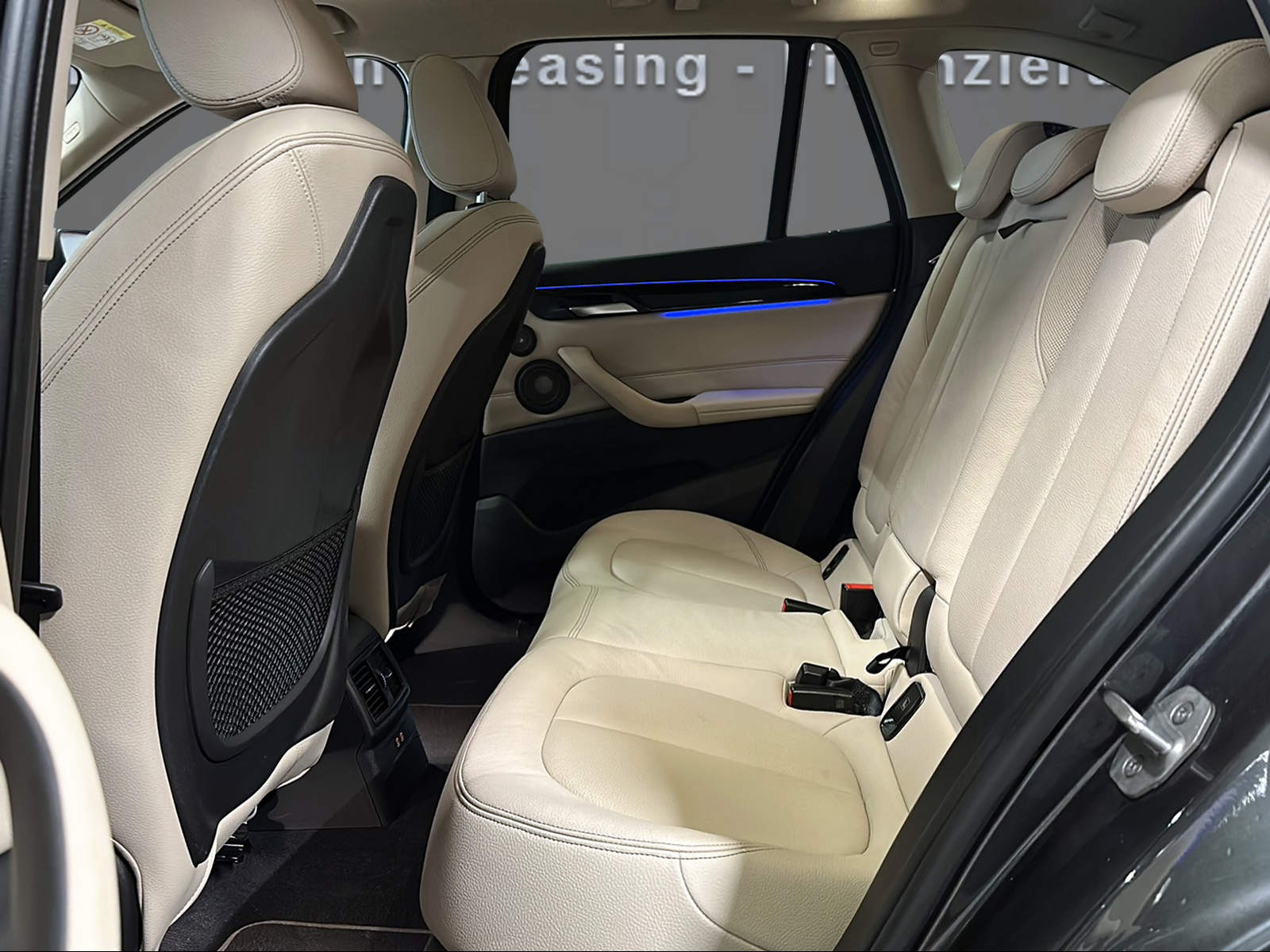 BMW X1 xDrive 25i xLine Steptronic-image-11