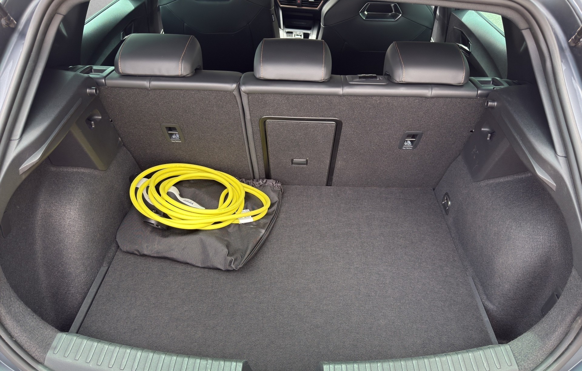 CUPRA LEON 1.4 e-HYBRID pHEV DSG-image-12